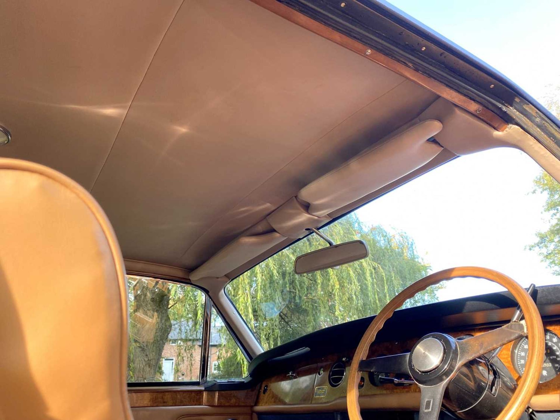 1971 Rolls-Royce Corniche Saloon Finished in Royal Navy Blue with Tobacco hide - Image 63 of 100