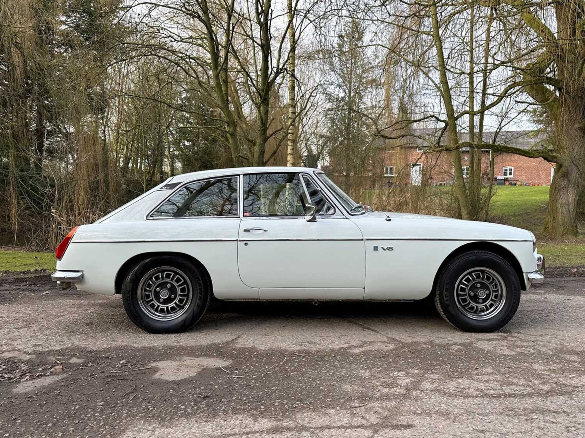 1974 MGB GT V8 Show winning car, cover star of MG Enthusiast Magazine August 2021 - Image 9 of 95