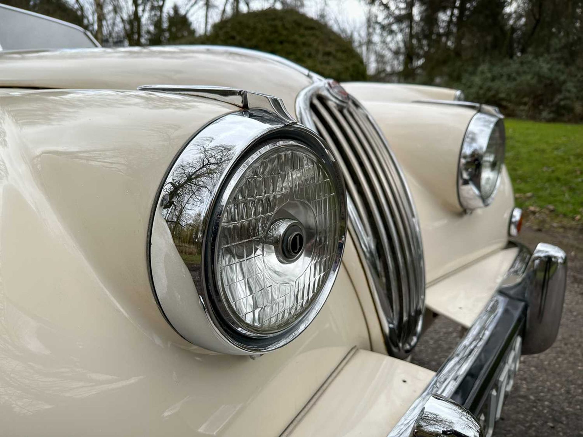 1956 Jaguar XK140 SE Roadster Home-market car. In the same family ownership for 33 years - Image 79 of 81