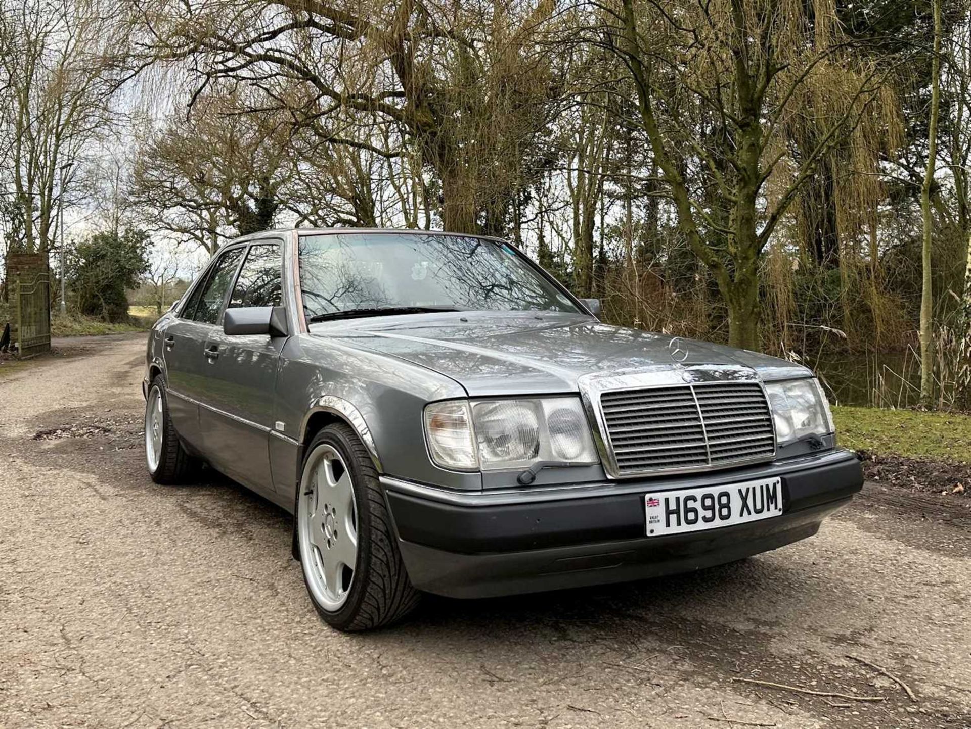 1990 Mercedes-Benz 260 E