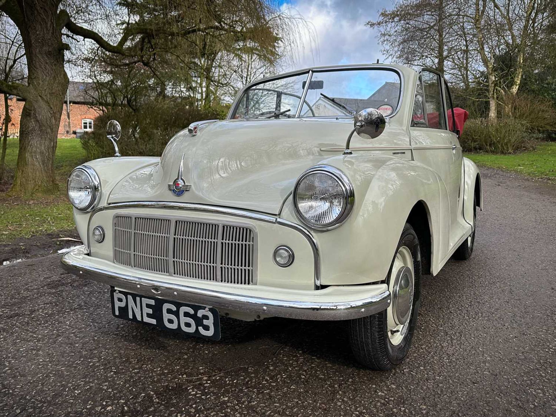 1954 Morris Minor Tourer Fully restored to concours standard - Image 3 of 100