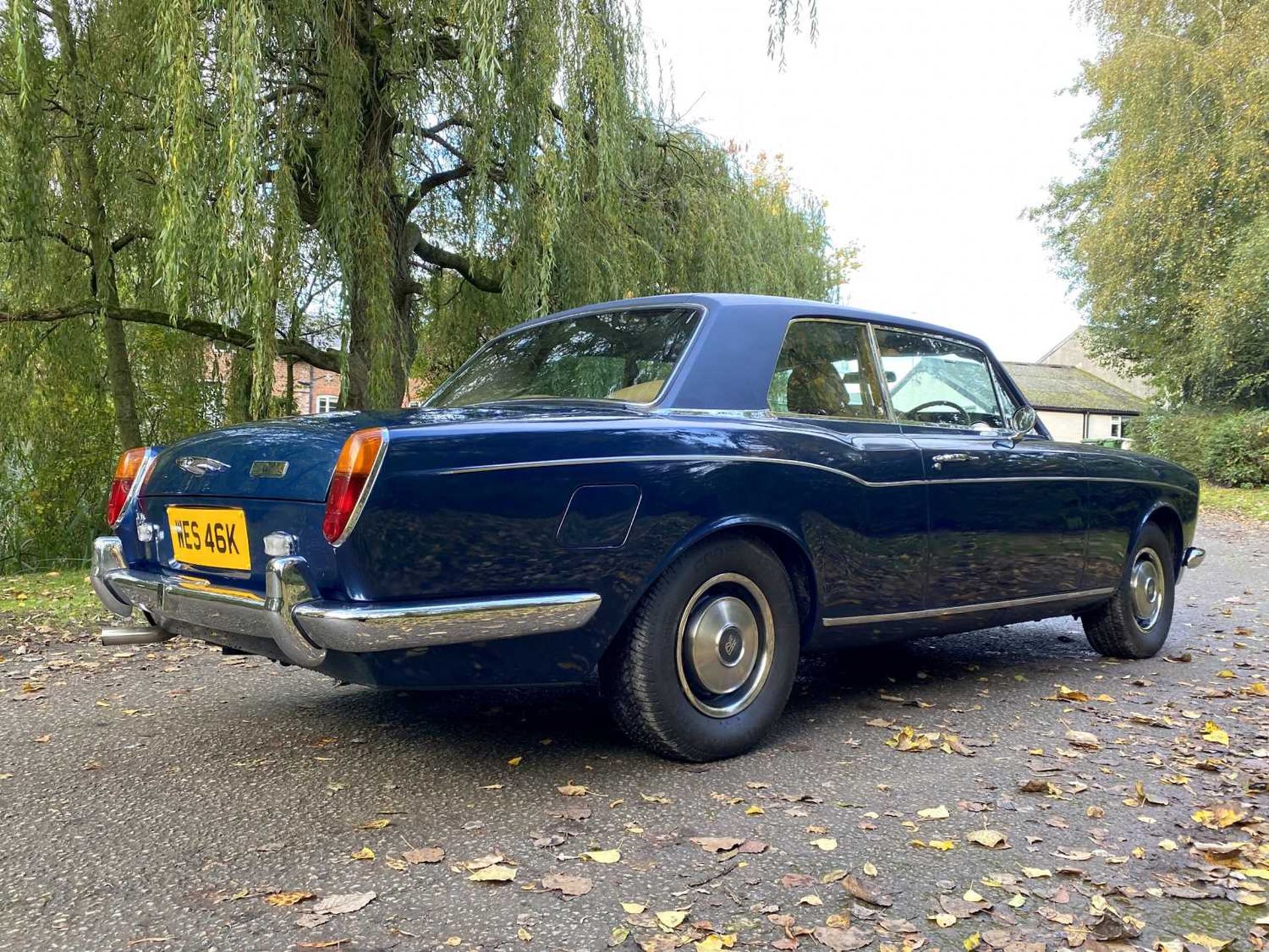 1971 Rolls-Royce Corniche Saloon Finished in Royal Navy Blue with Tobacco hide - Image 30 of 100