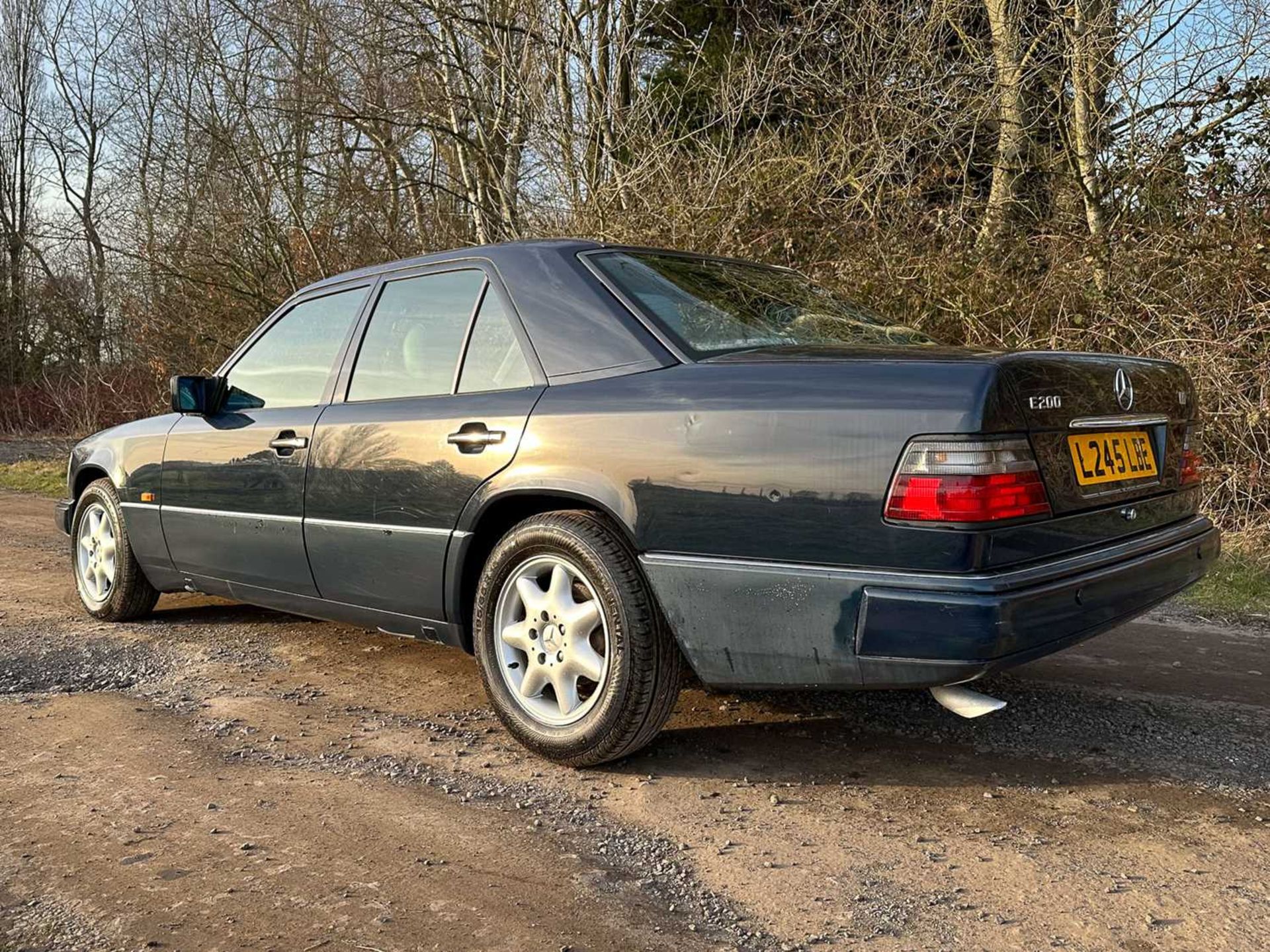 1993 Mercedes-Benz E200 Elegance *** NO RESERVE *** - Image 23 of 66