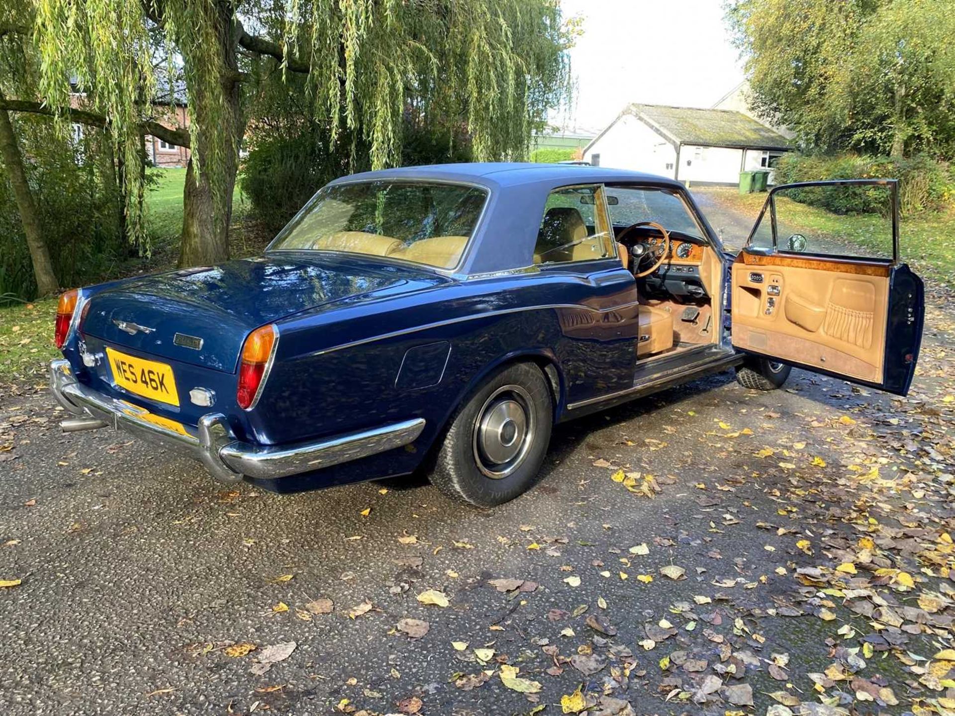 1971 Rolls-Royce Corniche Saloon Finished in Royal Navy Blue with Tobacco hide - Image 32 of 100