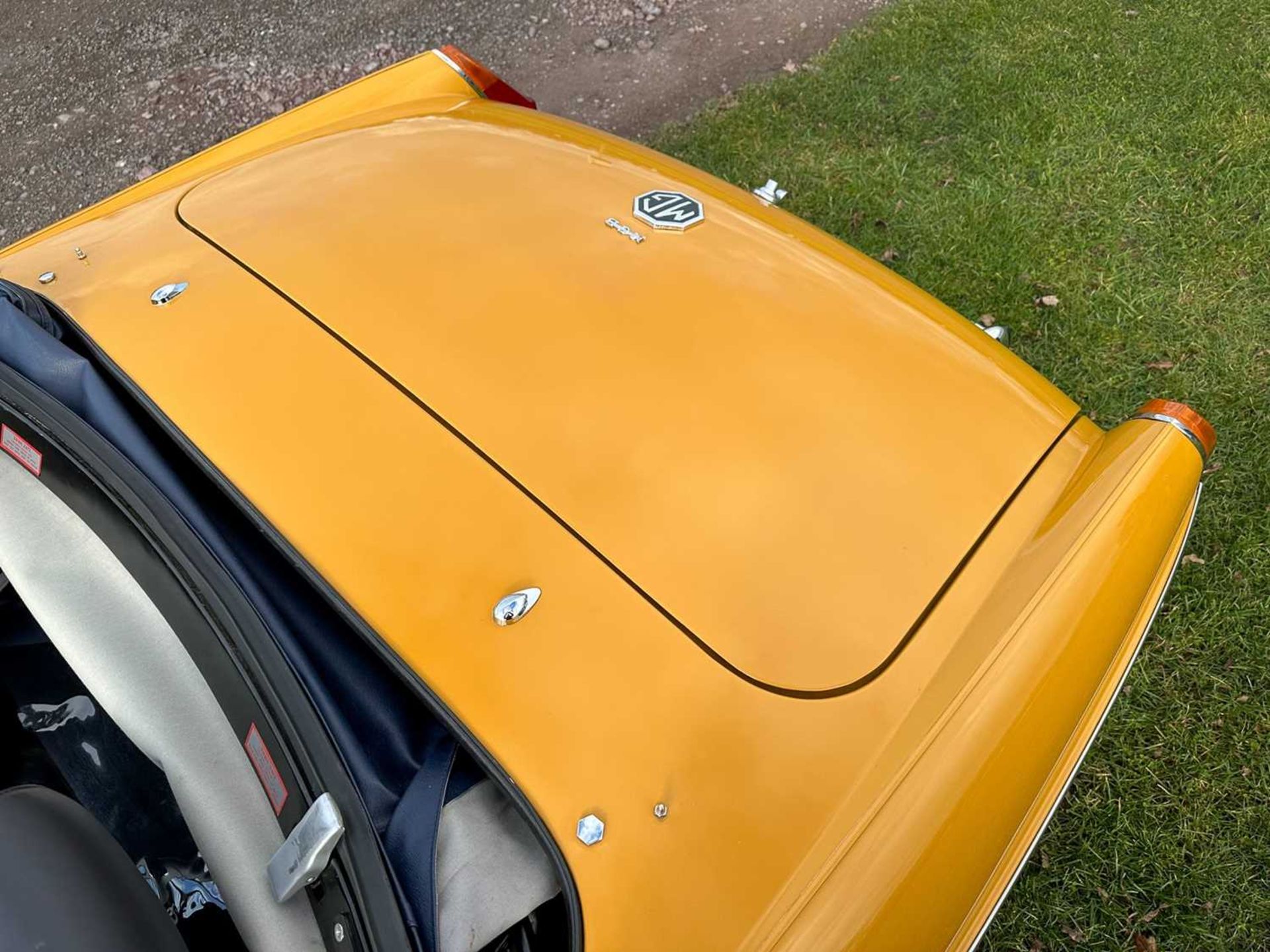 1973 MGB Roadster Comes with its original, transferable registration - Image 98 of 122