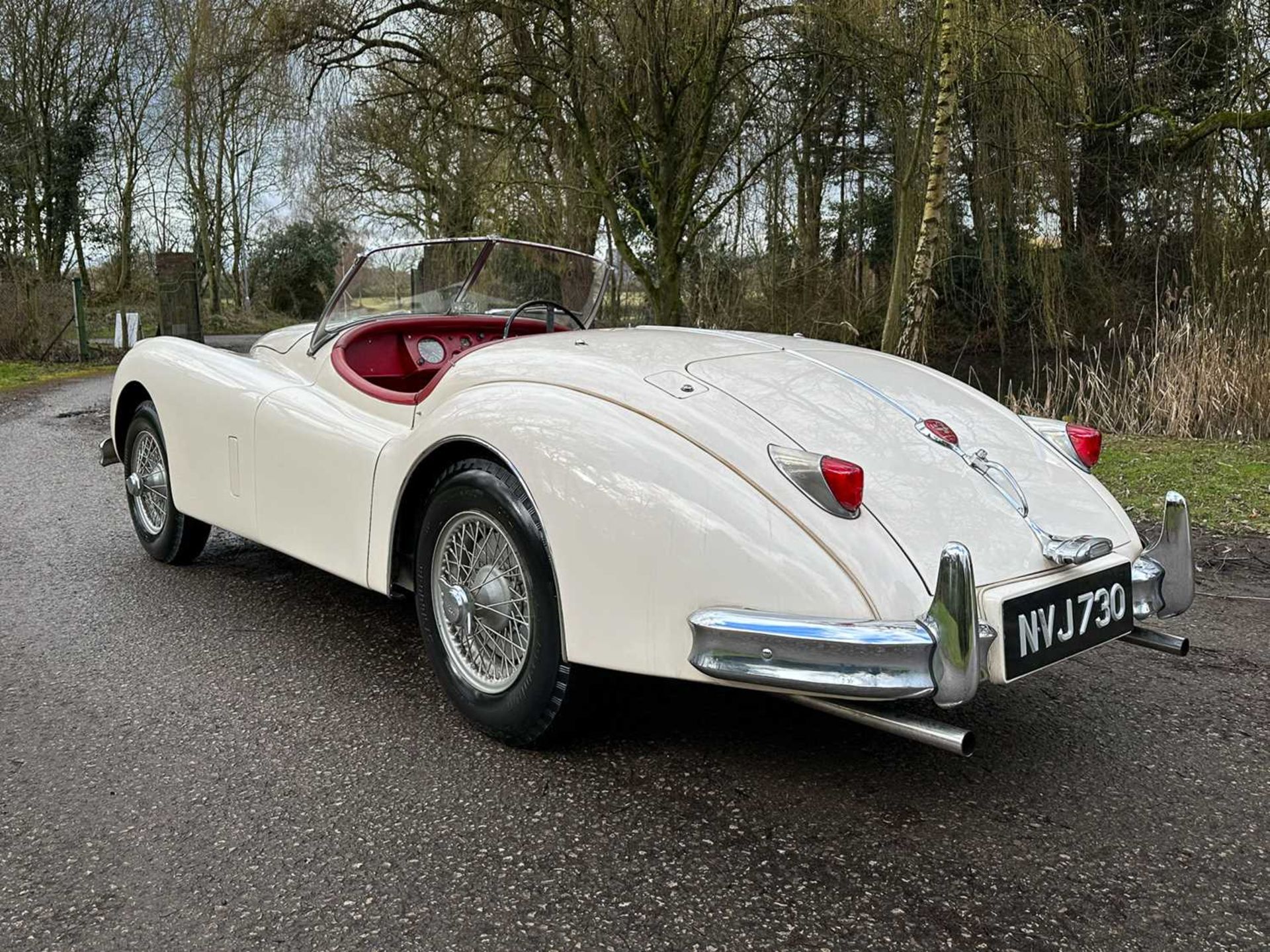 1956 Jaguar XK140 SE Roadster Home-market car. In the same family ownership for 33 years - Image 23 of 81