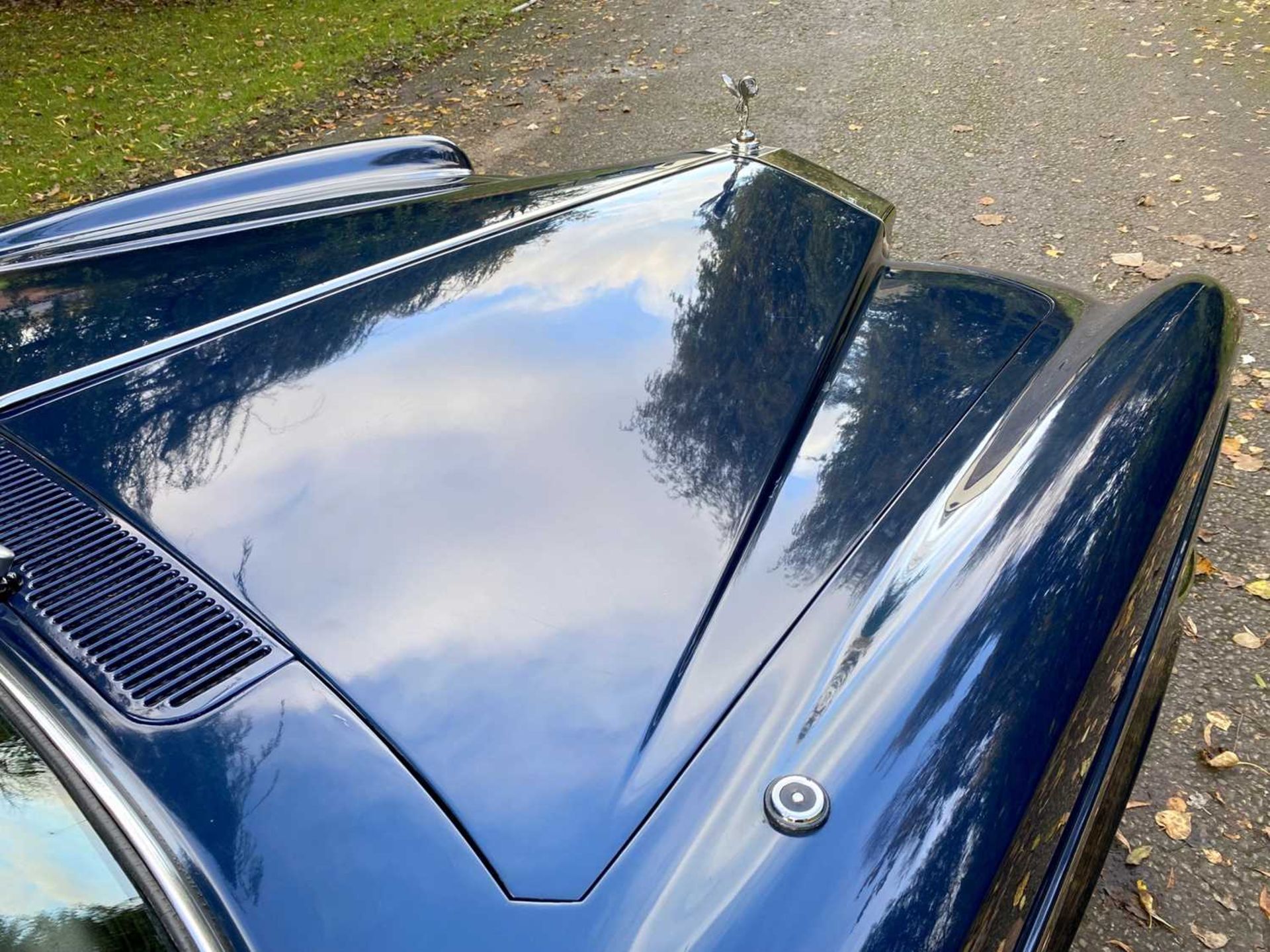 1971 Rolls-Royce Corniche Saloon Finished in Royal Navy Blue with Tobacco hide - Image 93 of 100