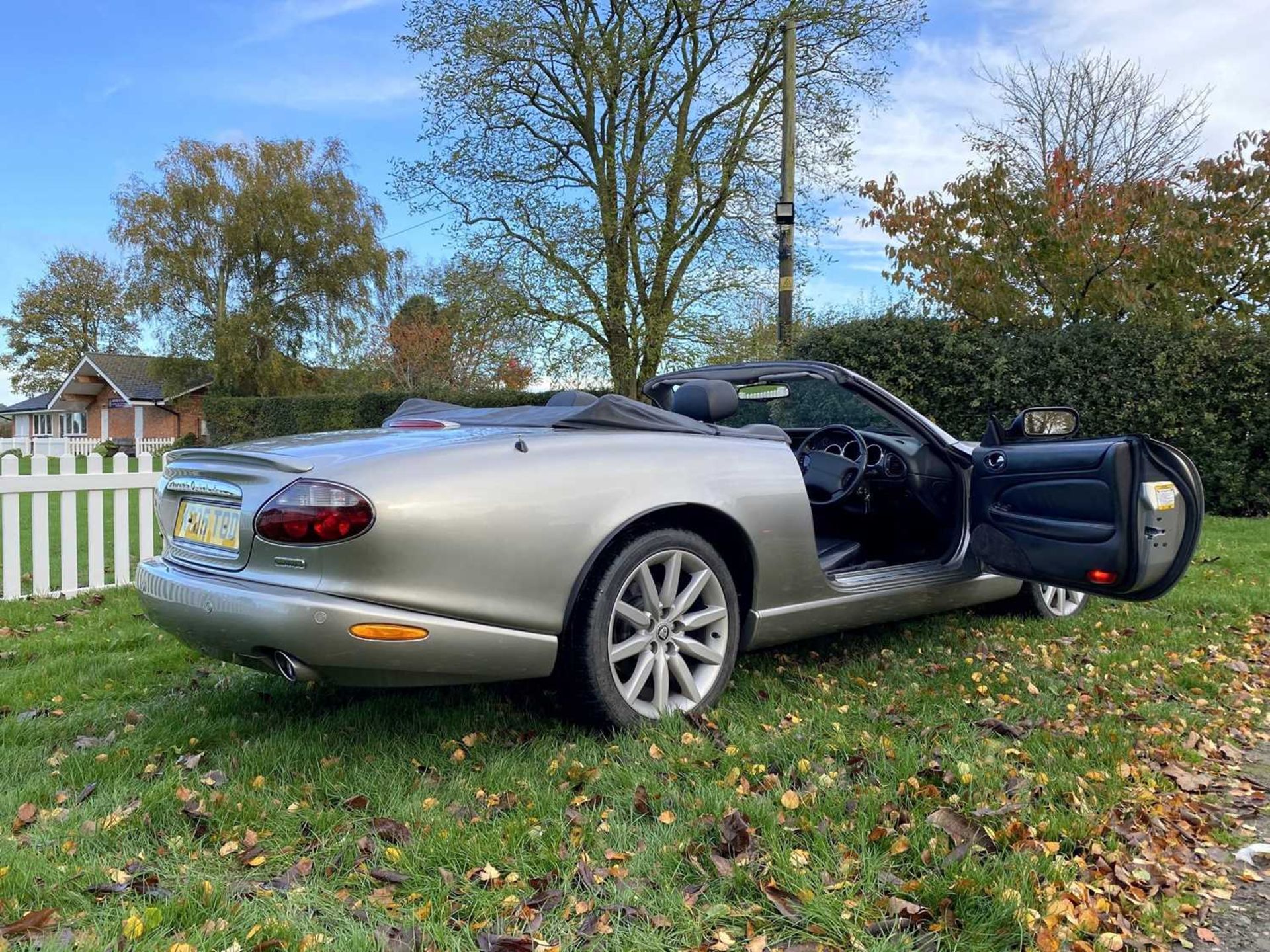 2005 Jaguar XK8 4.2 S Convertible Rare, limited edition model - Image 28 of 100