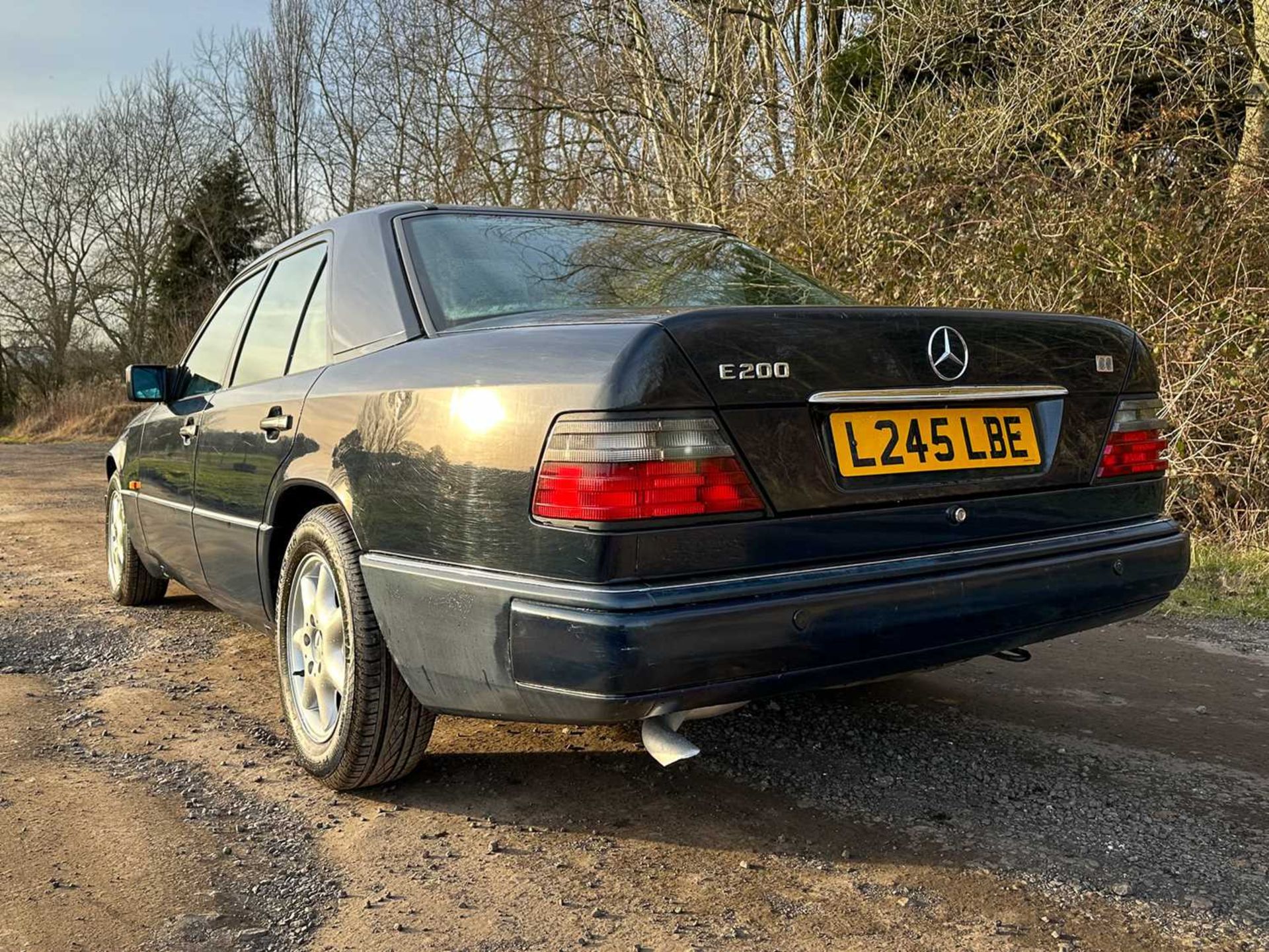 1993 Mercedes-Benz E200 Elegance *** NO RESERVE *** - Image 22 of 66