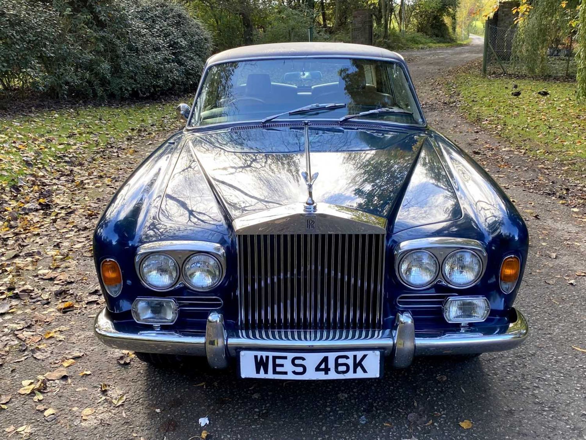 1971 Rolls-Royce Corniche Saloon Finished in Royal Navy Blue with Tobacco hide - Image 18 of 100