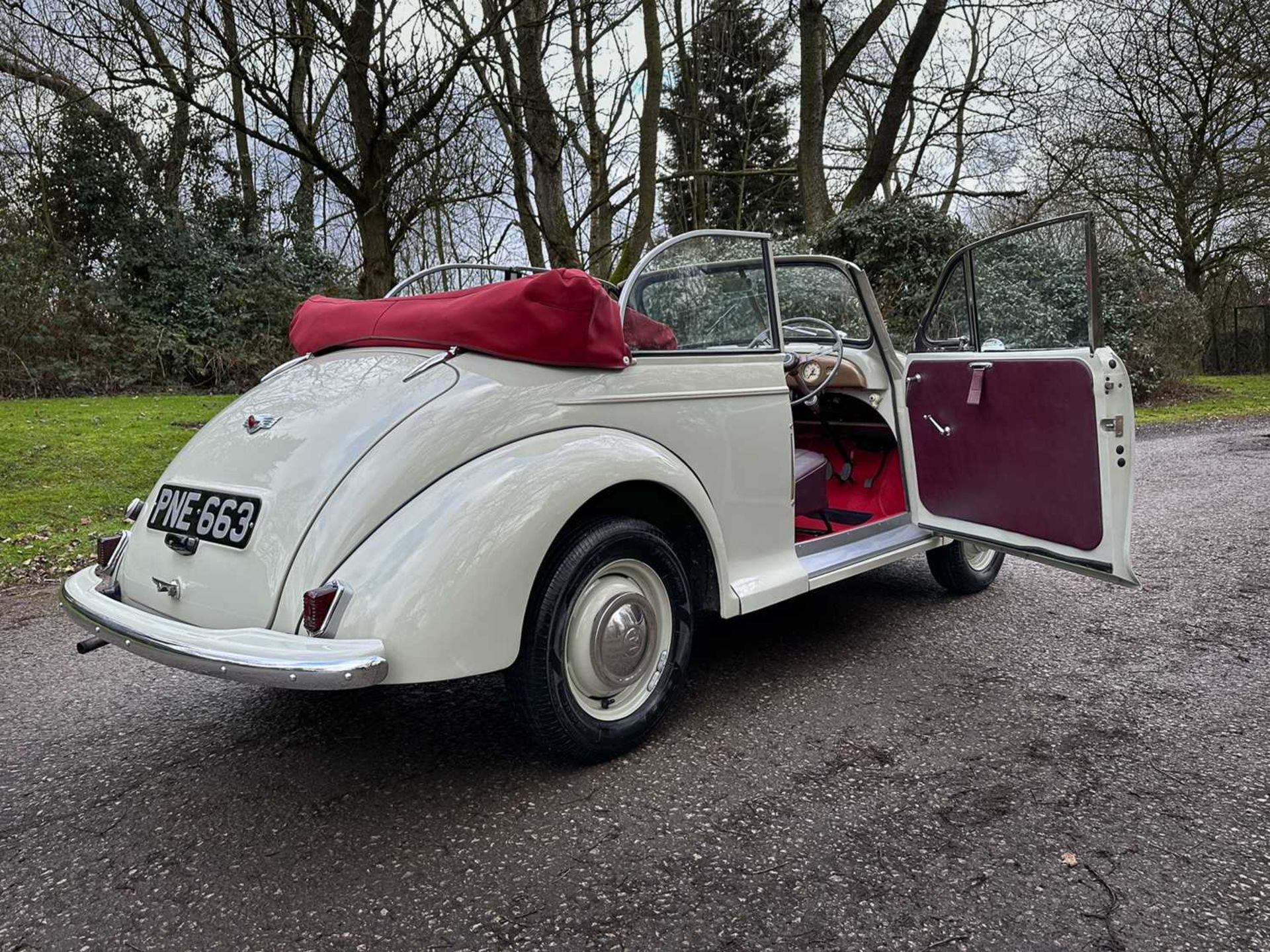 1954 Morris Minor Tourer Fully restored to concours standard - Image 38 of 100