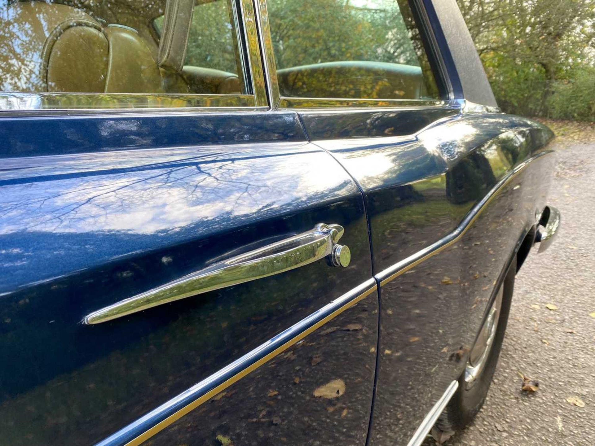 1971 Rolls-Royce Corniche Saloon Finished in Royal Navy Blue with Tobacco hide - Image 79 of 100