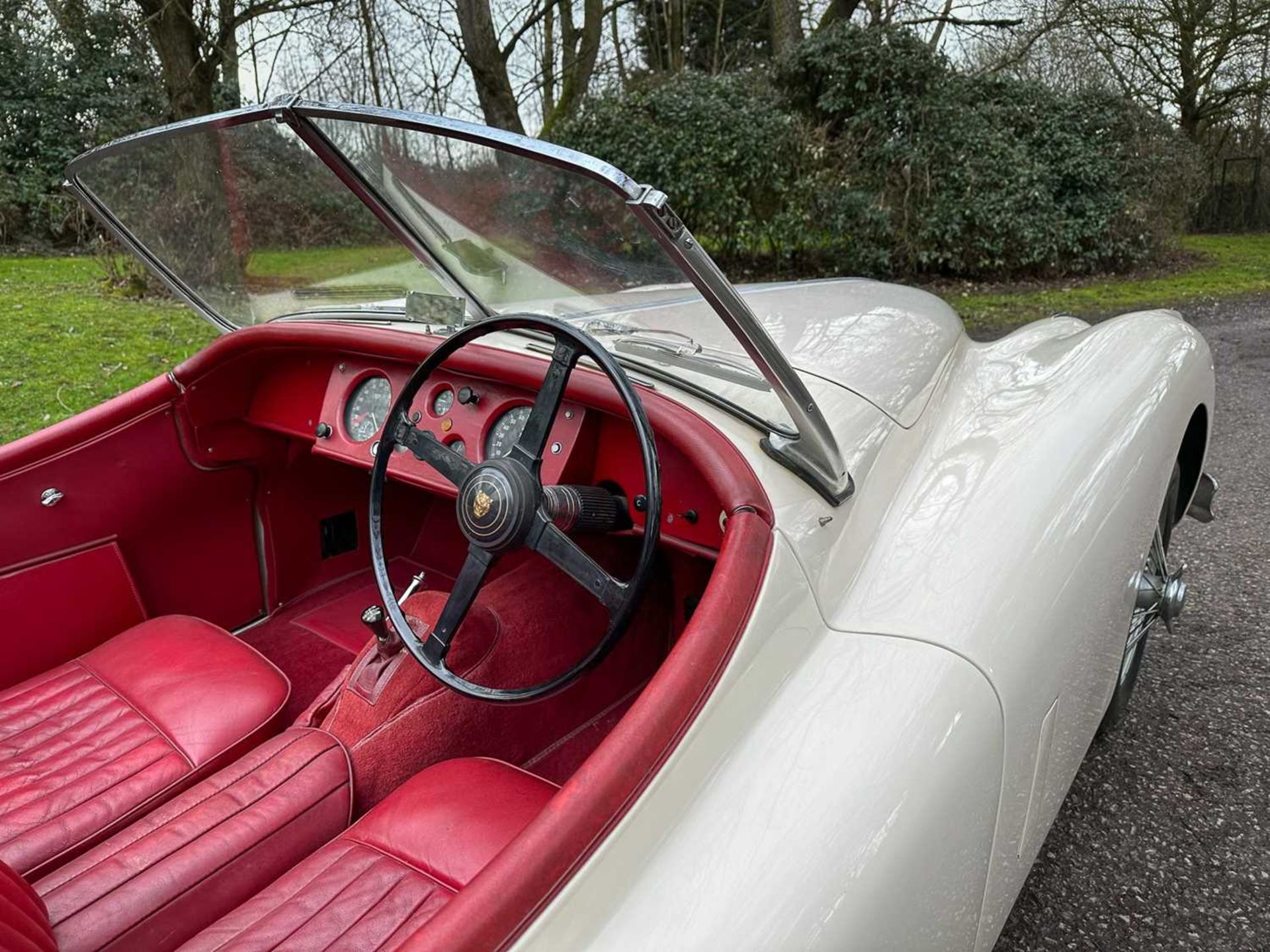 1956 Jaguar XK140 SE Roadster Home-market car. In the same family ownership for 33 years - Image 25 of 81