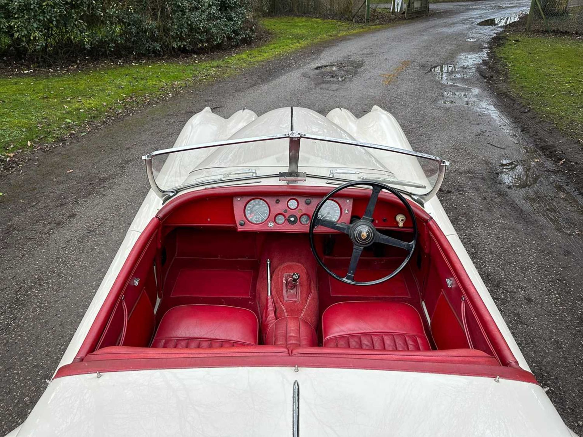 1956 Jaguar XK140 SE Roadster Home-market car. In the same family ownership for 33 years - Image 41 of 81