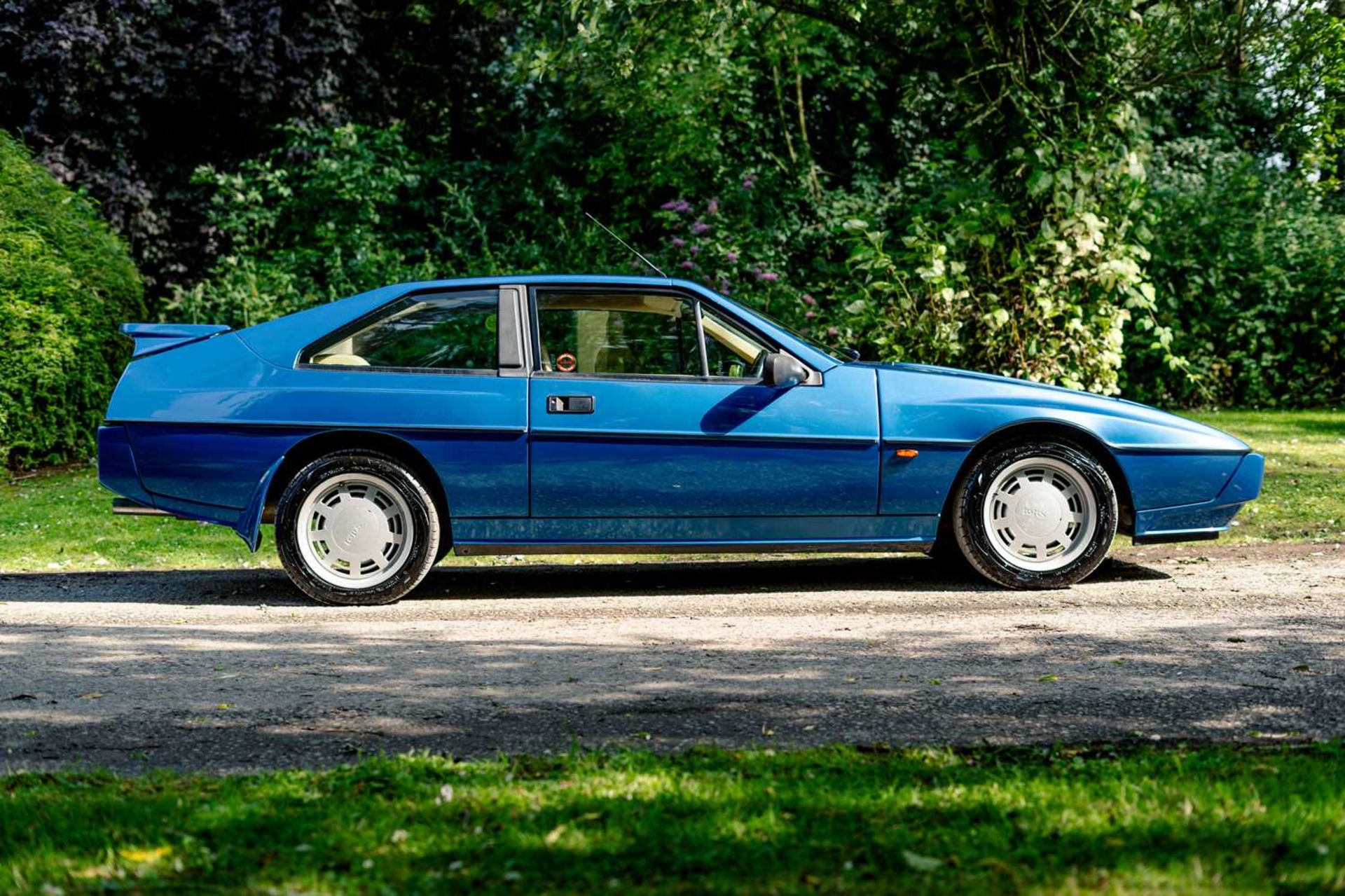 1985 Lotus Excel SE  Remained within the same family for over 20 years - Image 12 of 60