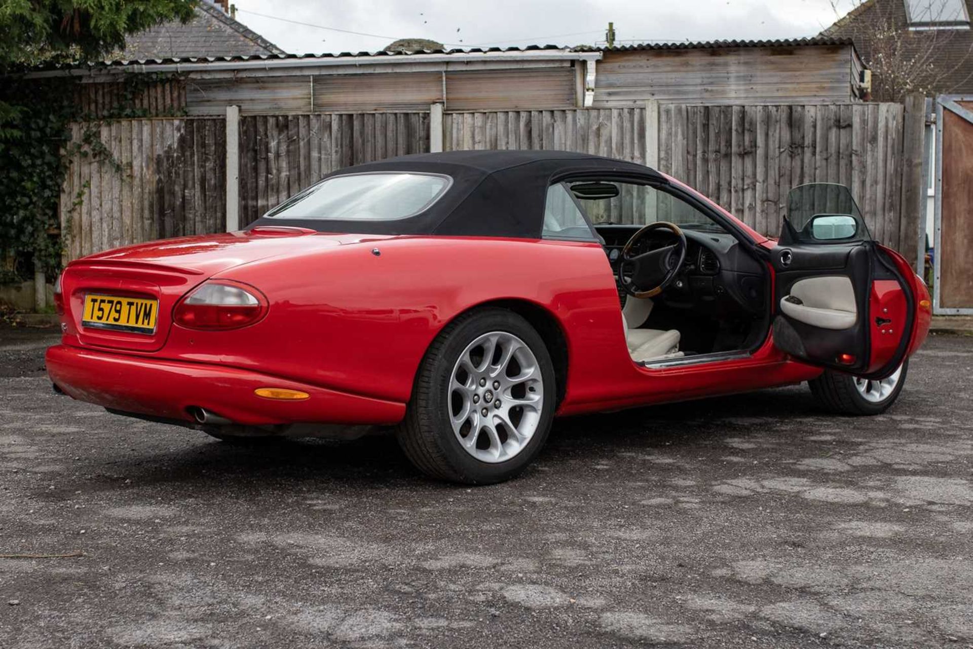 1999 Jaguar XKR Convertible  *** NO RESERVE *** - Image 62 of 114