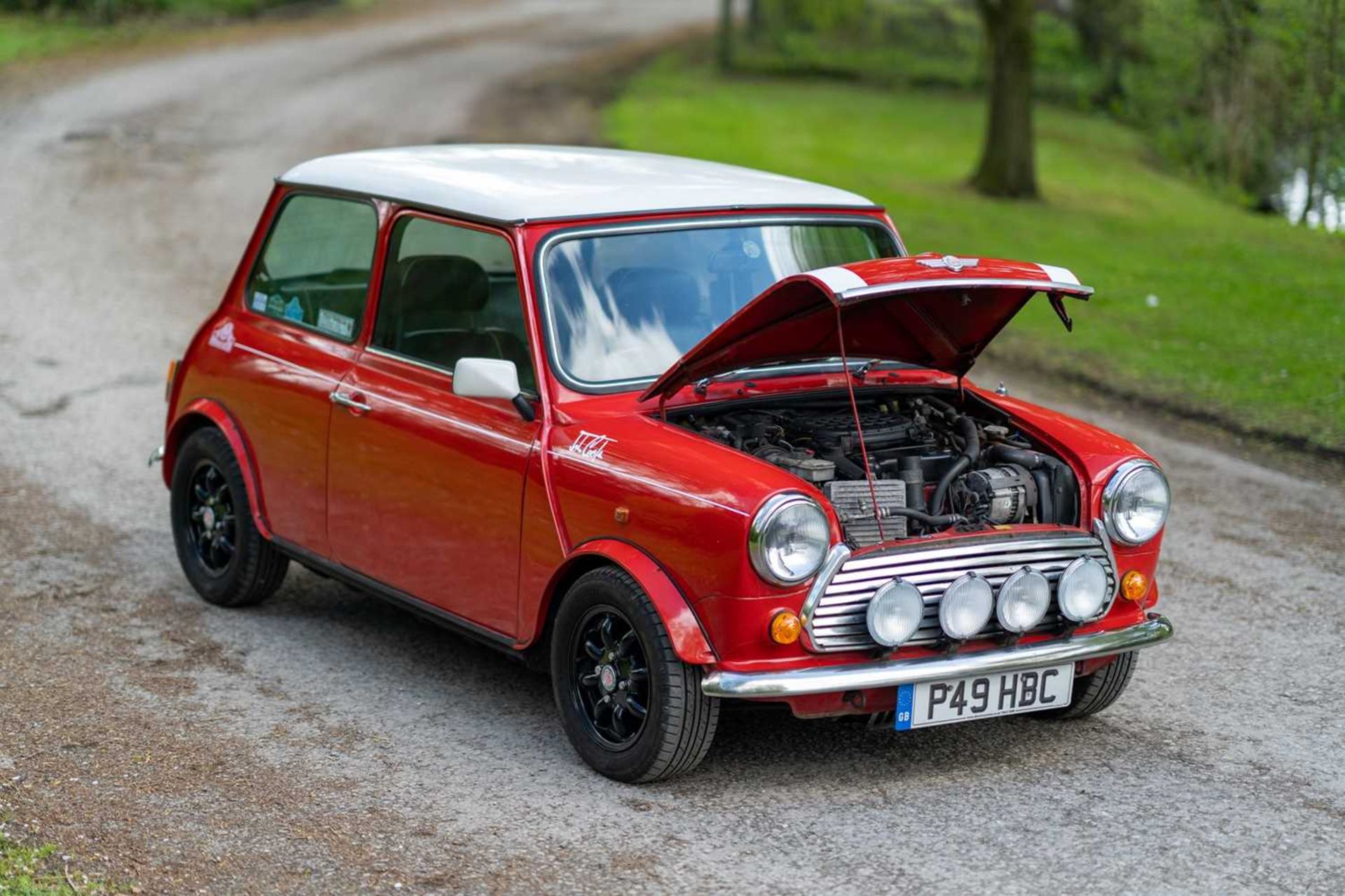 1996 Rover Mini Cooper - 35th Anniversary Edition Factory fitted air conditioning  - Image 12 of 58