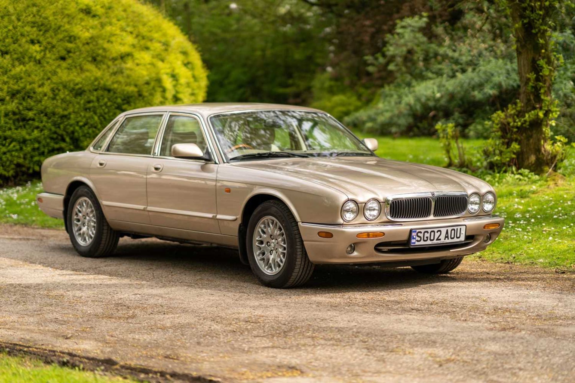 2002 Jaguar XJ Executive 3.2 Only 51,000 miles, entered by a Jaguar Drivers' Club member 