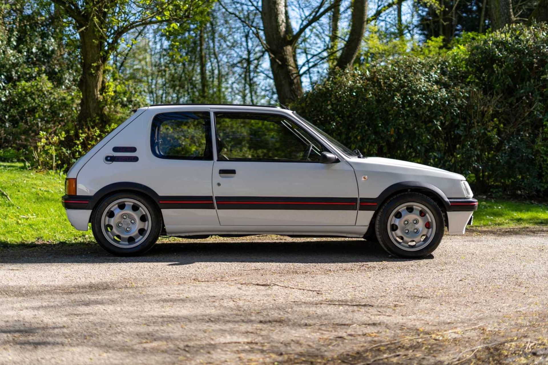 1989 Peugeot 205 GTi 1.6 The subject of much recent expenditure *** NO RESERVE *** - Image 8 of 59