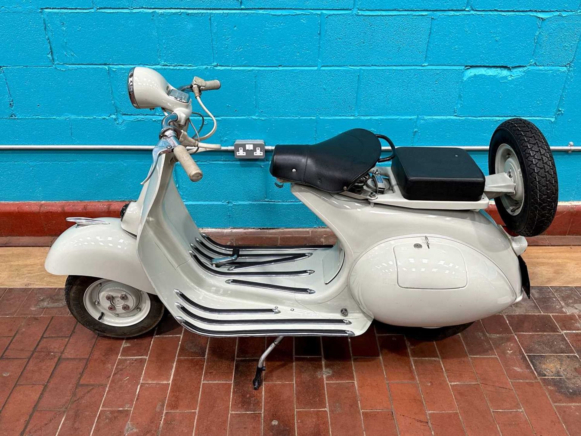 1955 Vespa 150 - Image 4 of 36