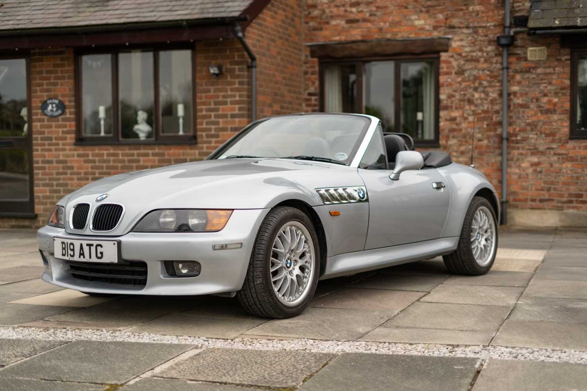 1997 BMW Z3 2.8 Same family ownership for 22 years, Desirable manual with 12 months MOT  - Image 2 of 66