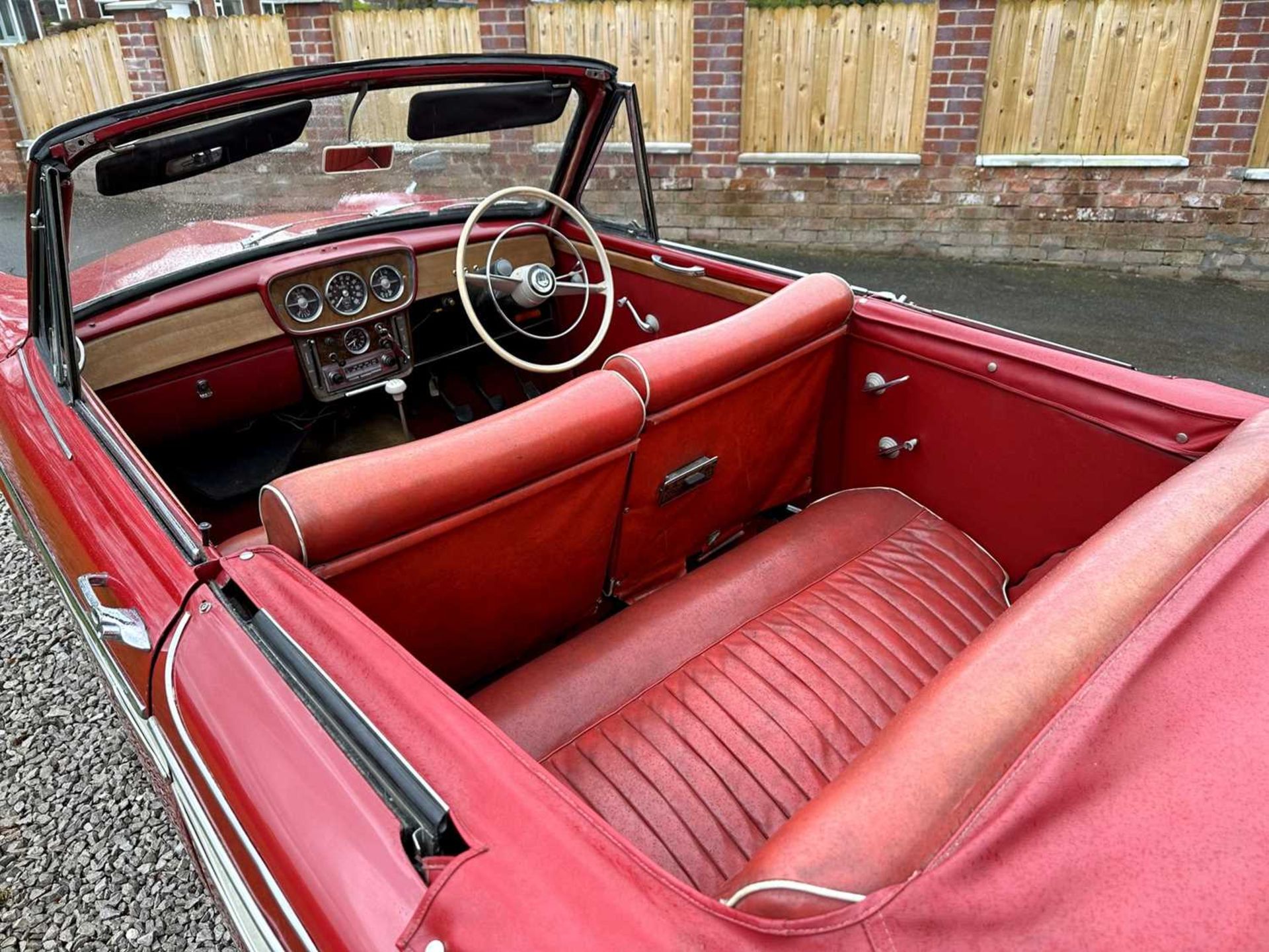 1961 Singer Gazelle Convertible Comes complete with overdrive, period radio and badge bar - Bild 42 aus 95
