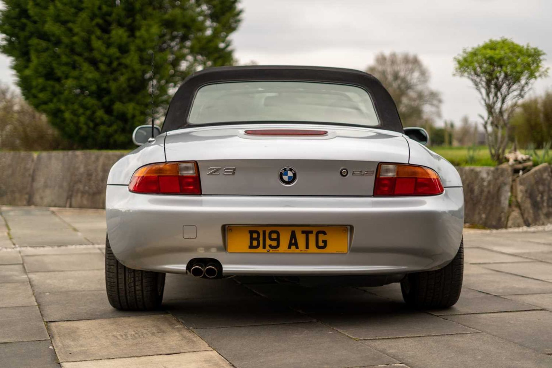 1997 BMW Z3 2.8 Same family ownership for 22 years, Desirable manual with 12 months MOT  - Image 8 of 66