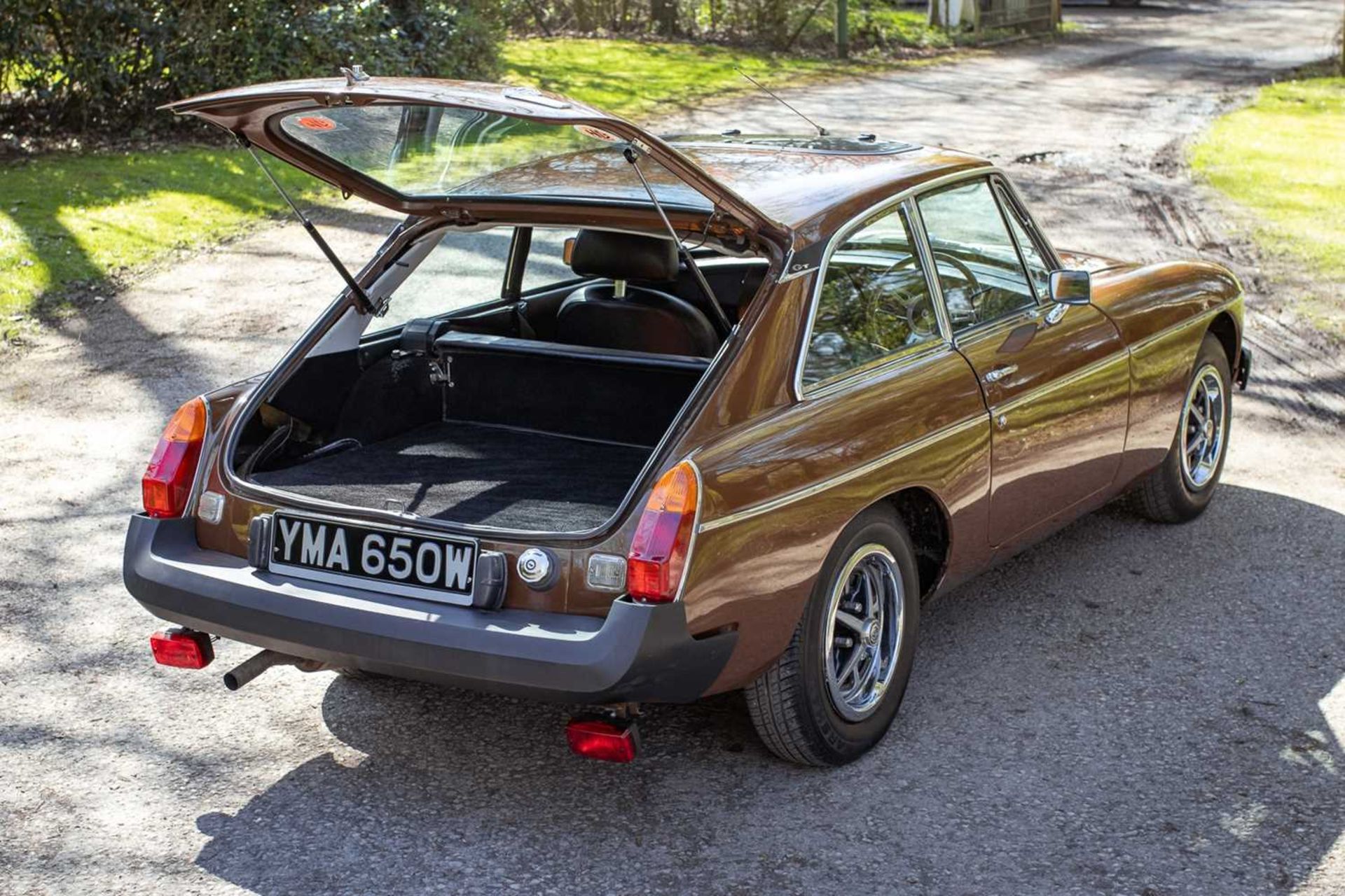 1981 MGB GT  Believed to have covered a credible 14,000 miles from new *** NO RESERVE *** - Image 34 of 75