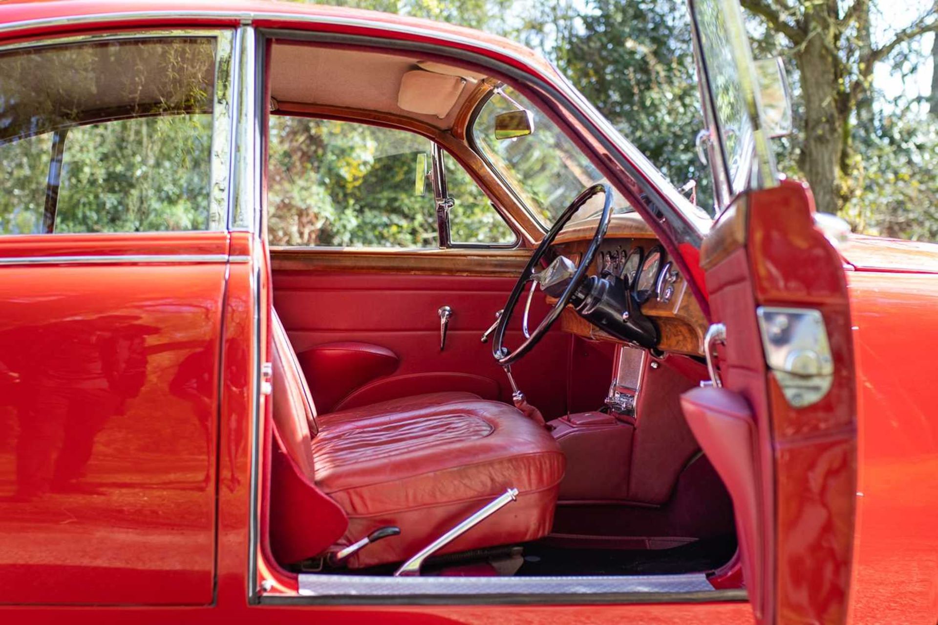 1966 Jaguar MKII 2.4 Believed to have covered a credible 19,000 miles, one former keeper  - Bild 53 aus 86