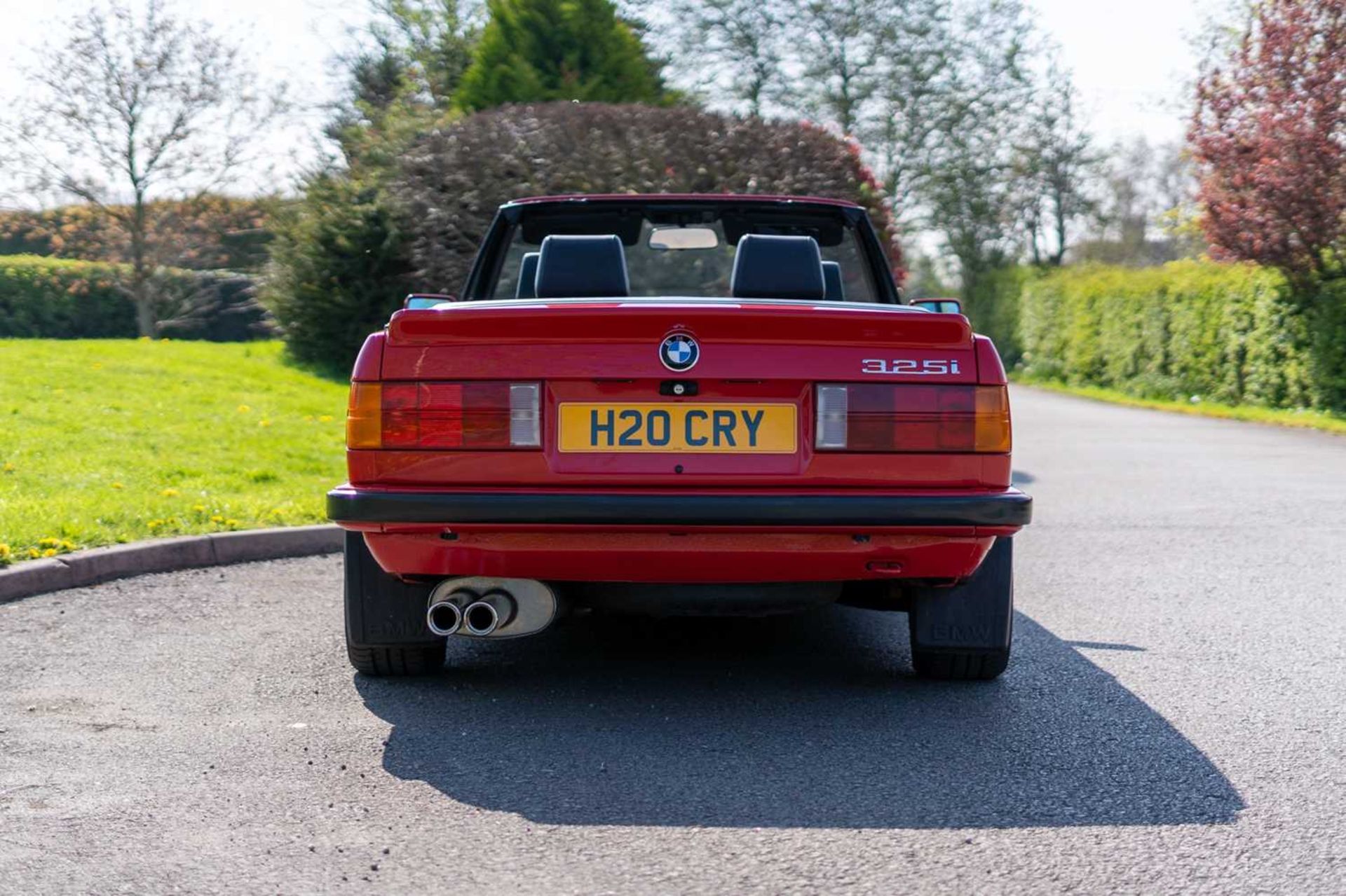 1990 BMW 325i Cabriolet  Desirable Manual gearbox, complete with hard top  - Image 8 of 72