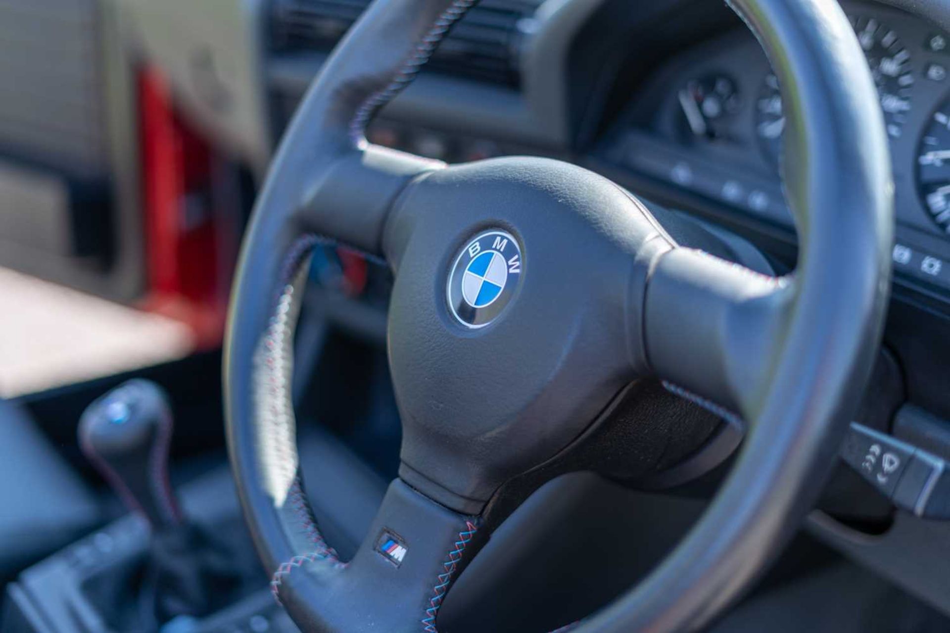 1990 BMW 325i Cabriolet  Desirable Manual gearbox, complete with hard top  - Image 50 of 72