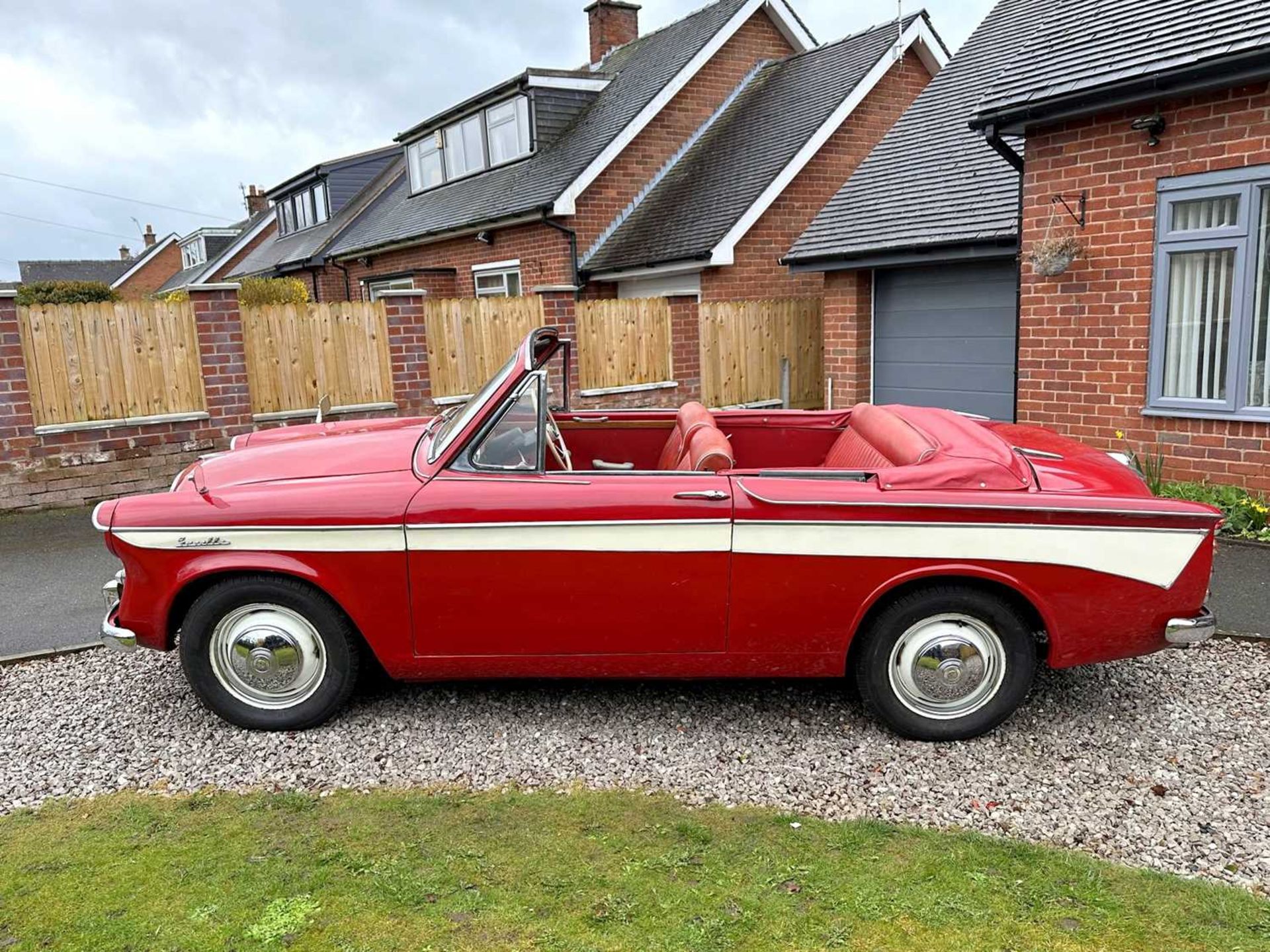 1961 Singer Gazelle Convertible Comes complete with overdrive, period radio and badge bar - Bild 25 aus 95