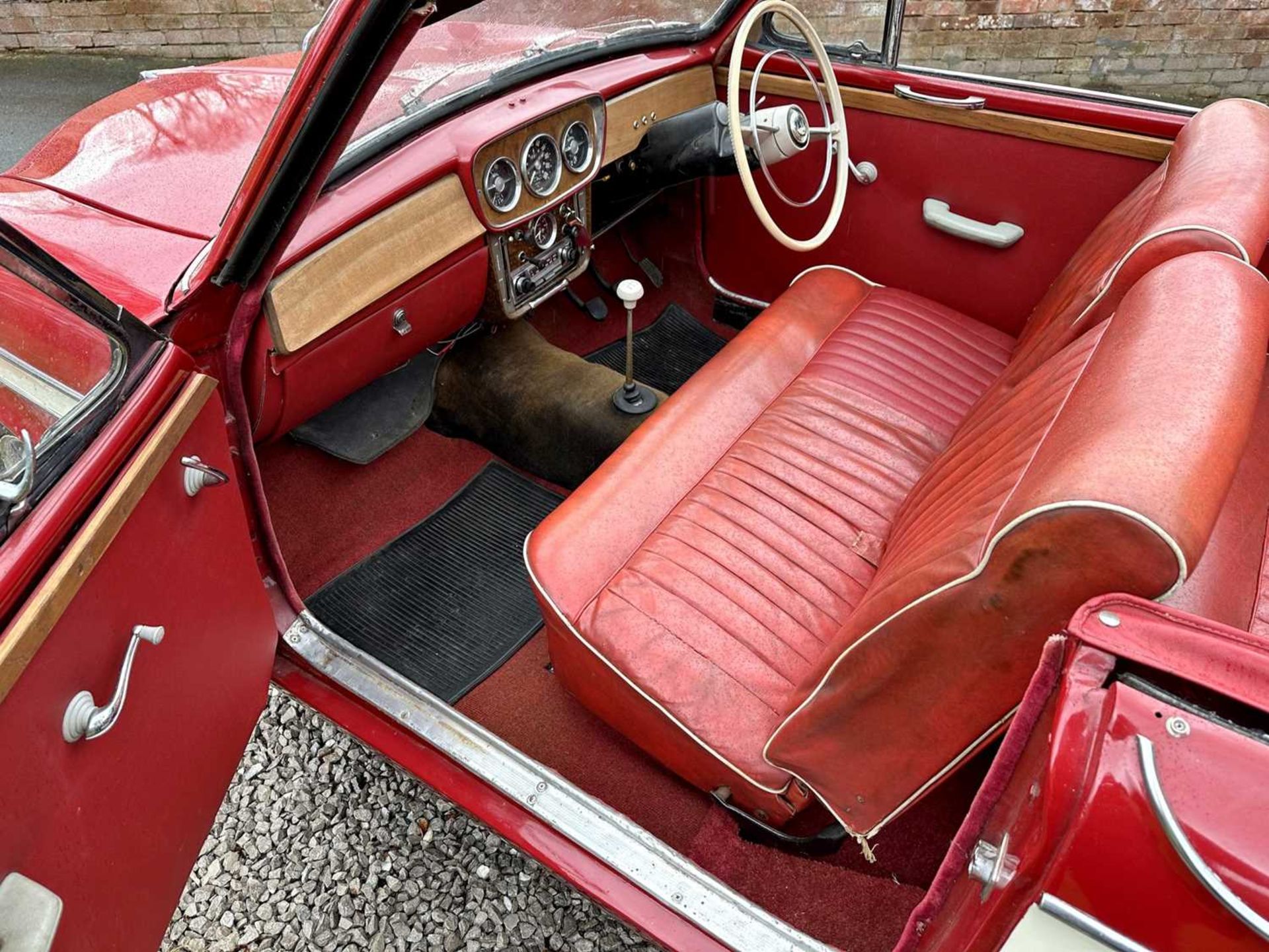 1961 Singer Gazelle Convertible Comes complete with overdrive, period radio and badge bar - Image 50 of 95
