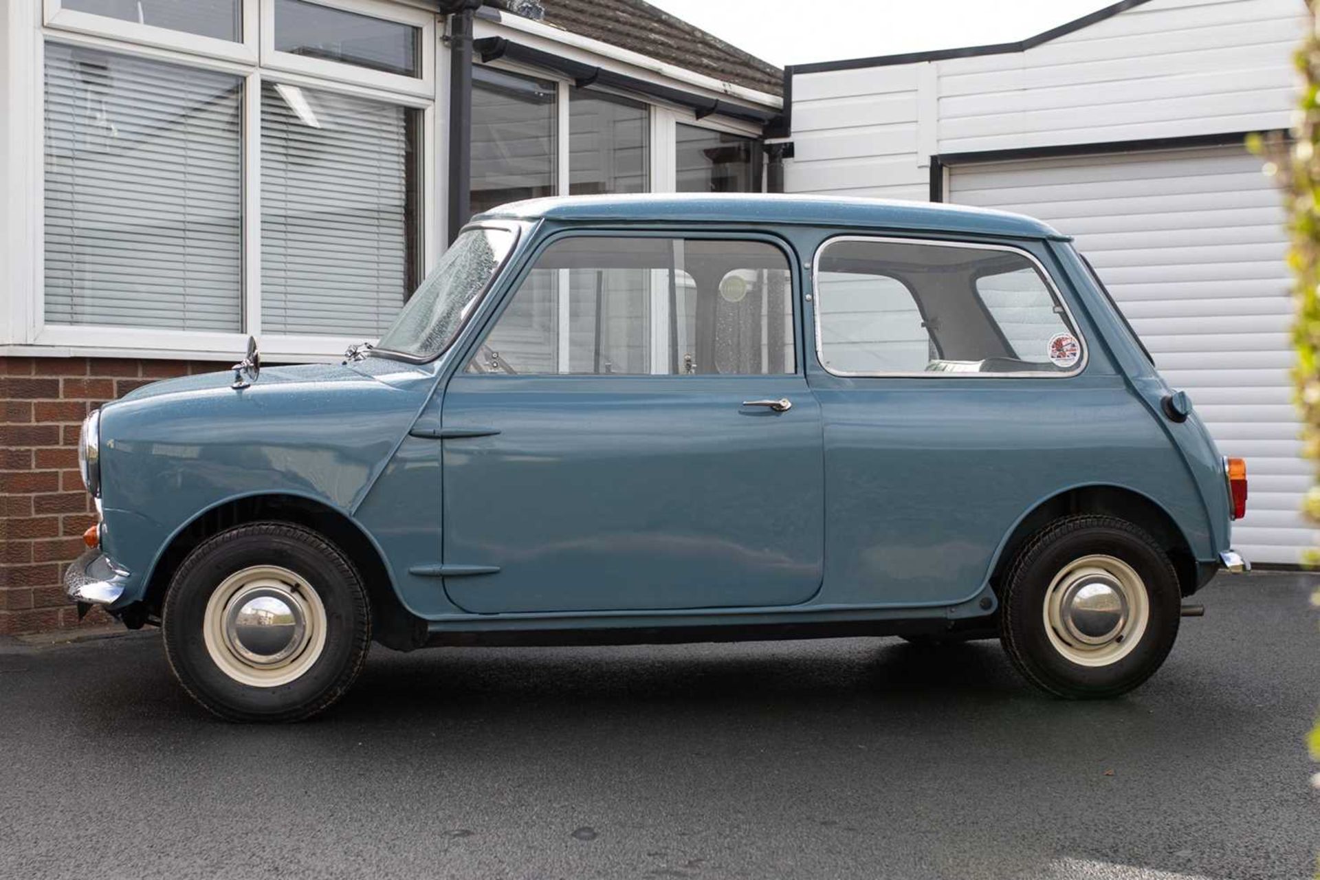 1959 Morris Mini Minor Early floor-start example, fully restored - Image 25 of 93