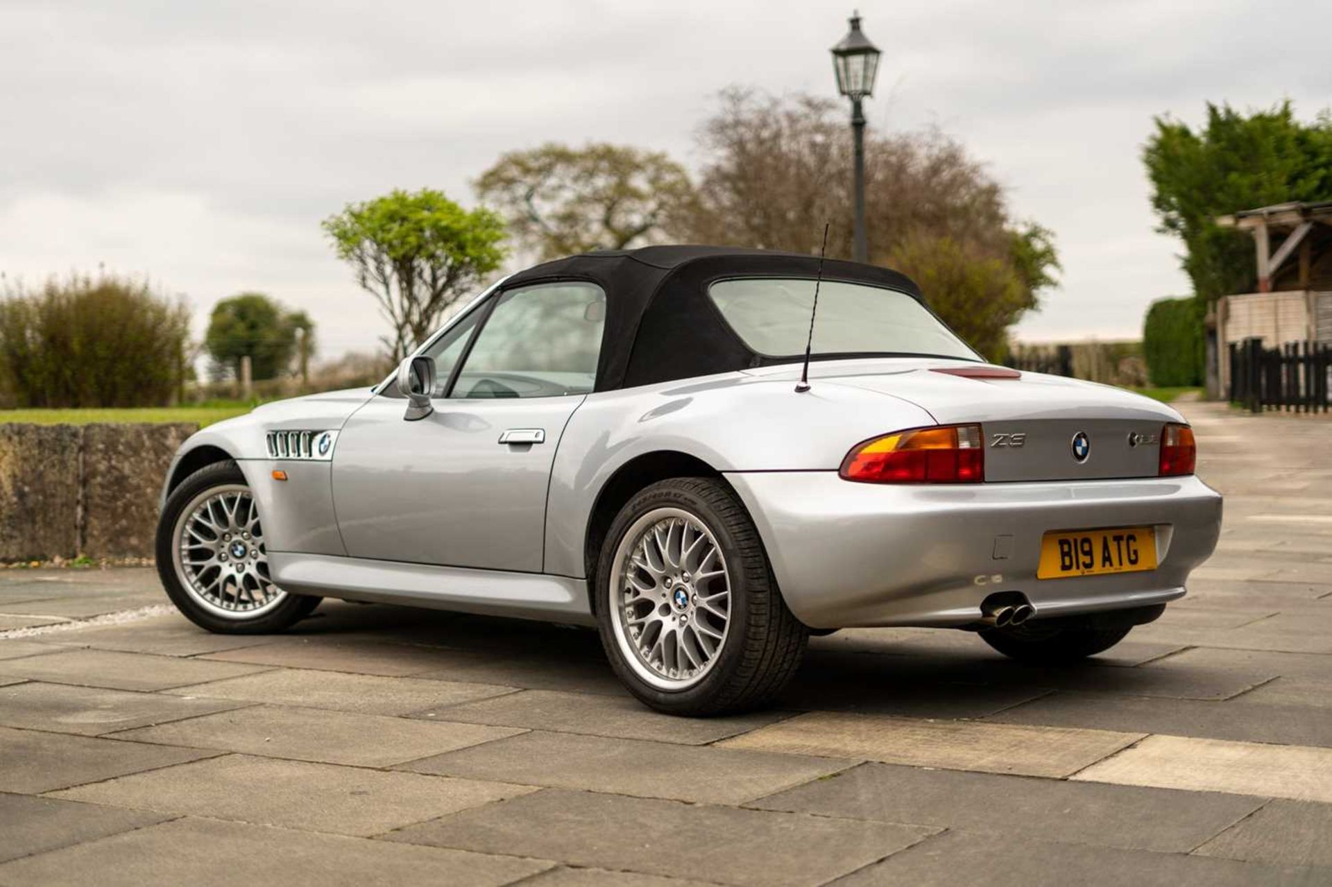 1997 BMW Z3 2.8 Same family ownership for 22 years, Desirable manual with 12 months MOT  - Image 6 of 66