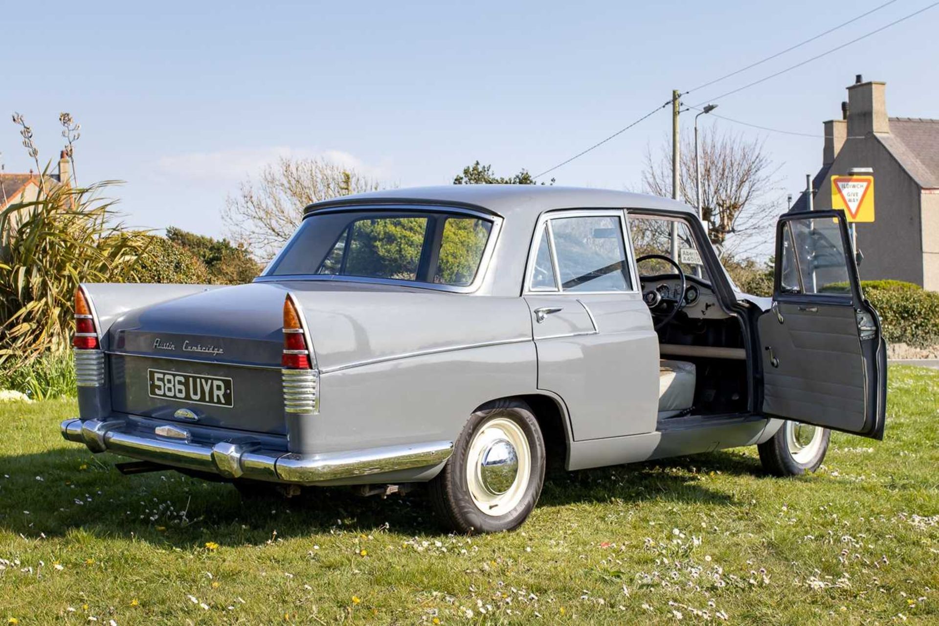 1961 Austin Cambridge MKII Believed to have covered a credible 33,000 miles from new. - Image 27 of 85