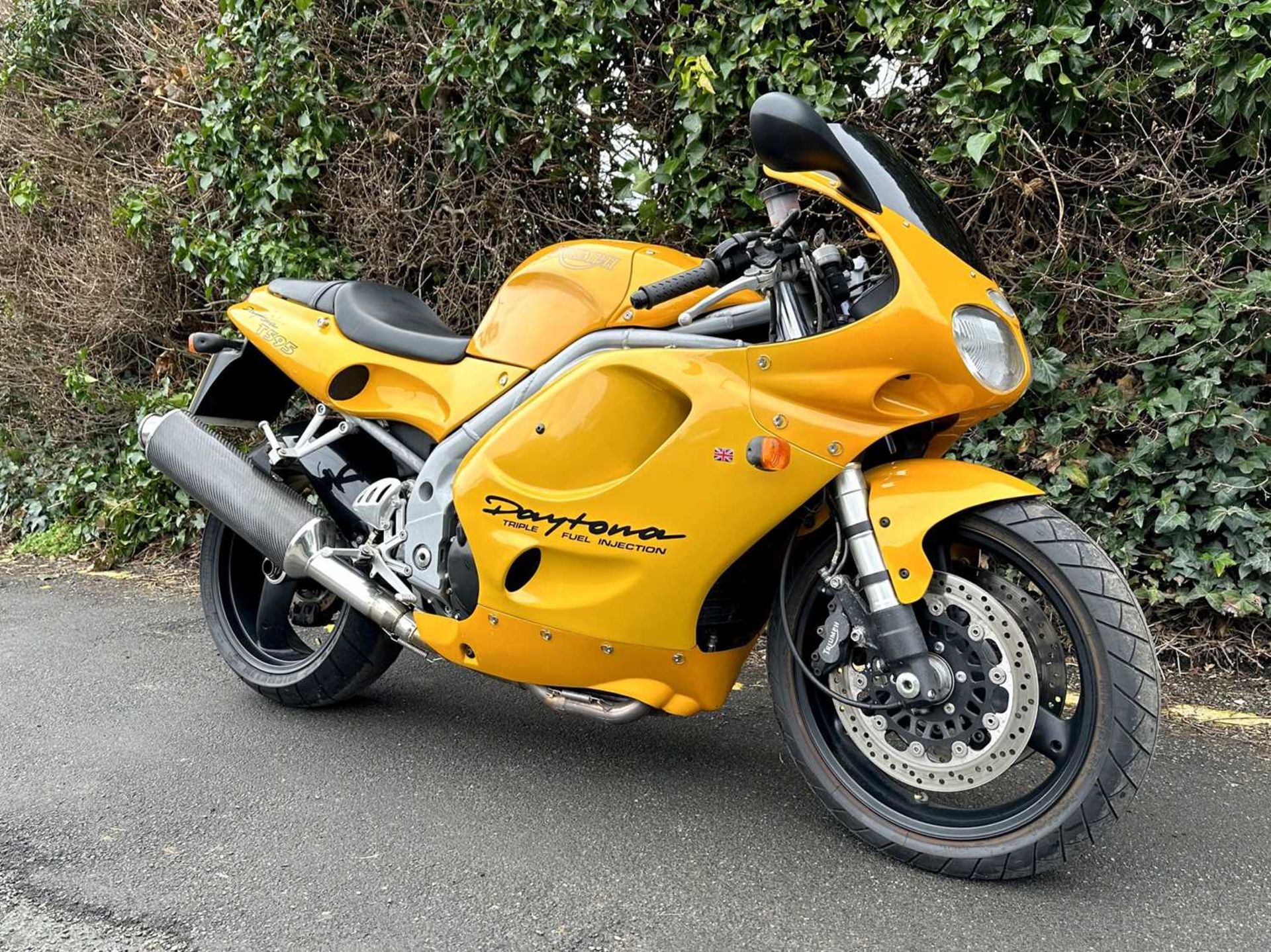 1998 Triumph Daytona T595 *** NO RESERVE *** - Bild 3 aus 40