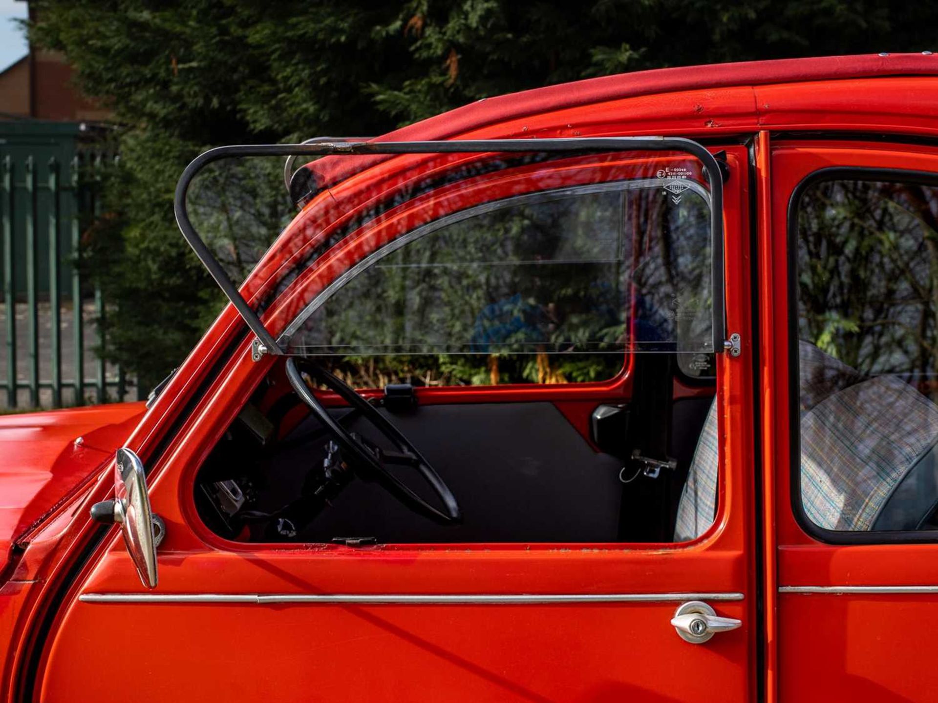 1989 Citroën 2CV6 Spécial Believed to have covered a credible 15,000 miles - Image 111 of 113