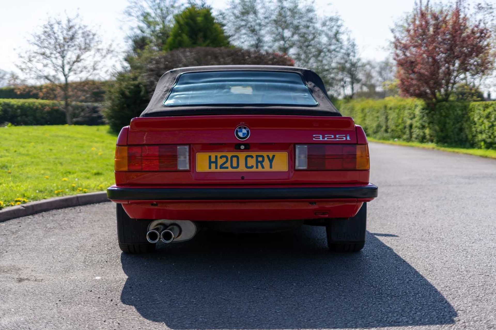 1990 BMW 325i Cabriolet  Desirable Manual gearbox, complete with hard top  - Image 17 of 72