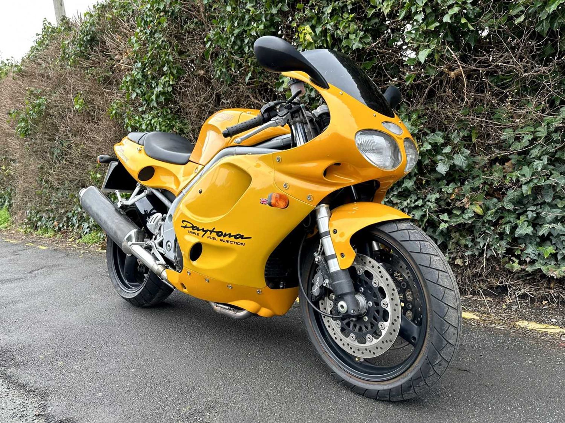 1998 Triumph Daytona T595 *** NO RESERVE *** - Image 5 of 40