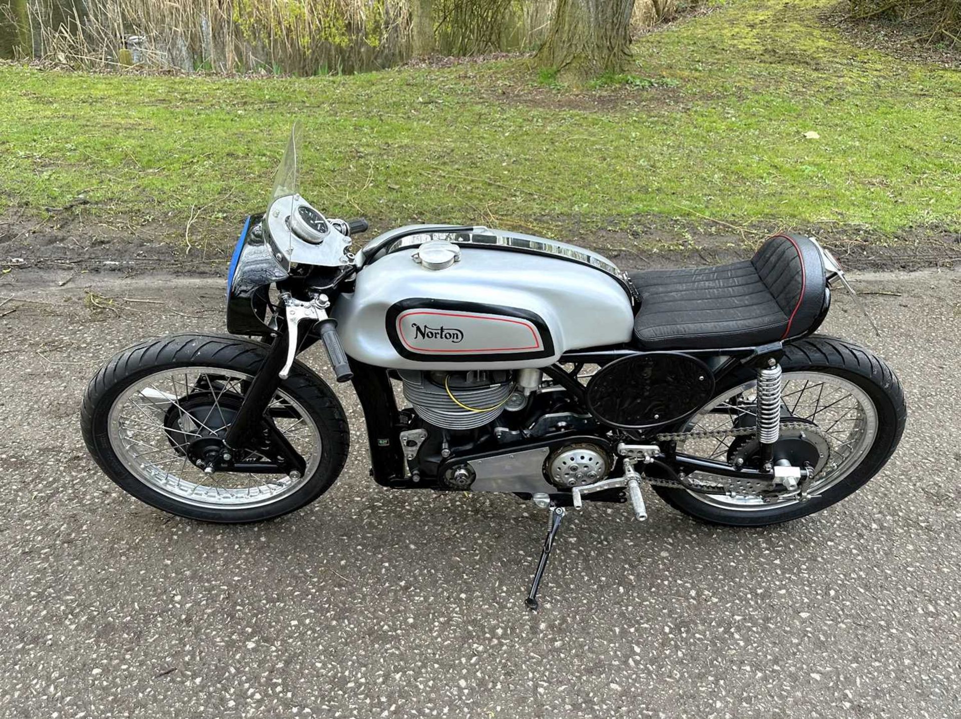 1955 Norton 30M Manx Geoff Duke Evocation - Image 4 of 20