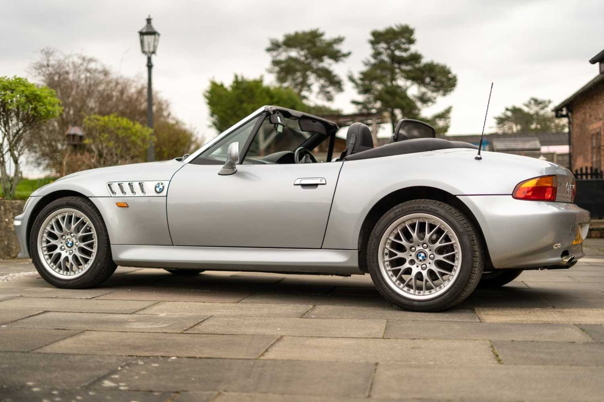 1997 BMW Z3 2.8 Same family ownership for 22 years, Desirable manual with 12 months MOT  - Image 14 of 66