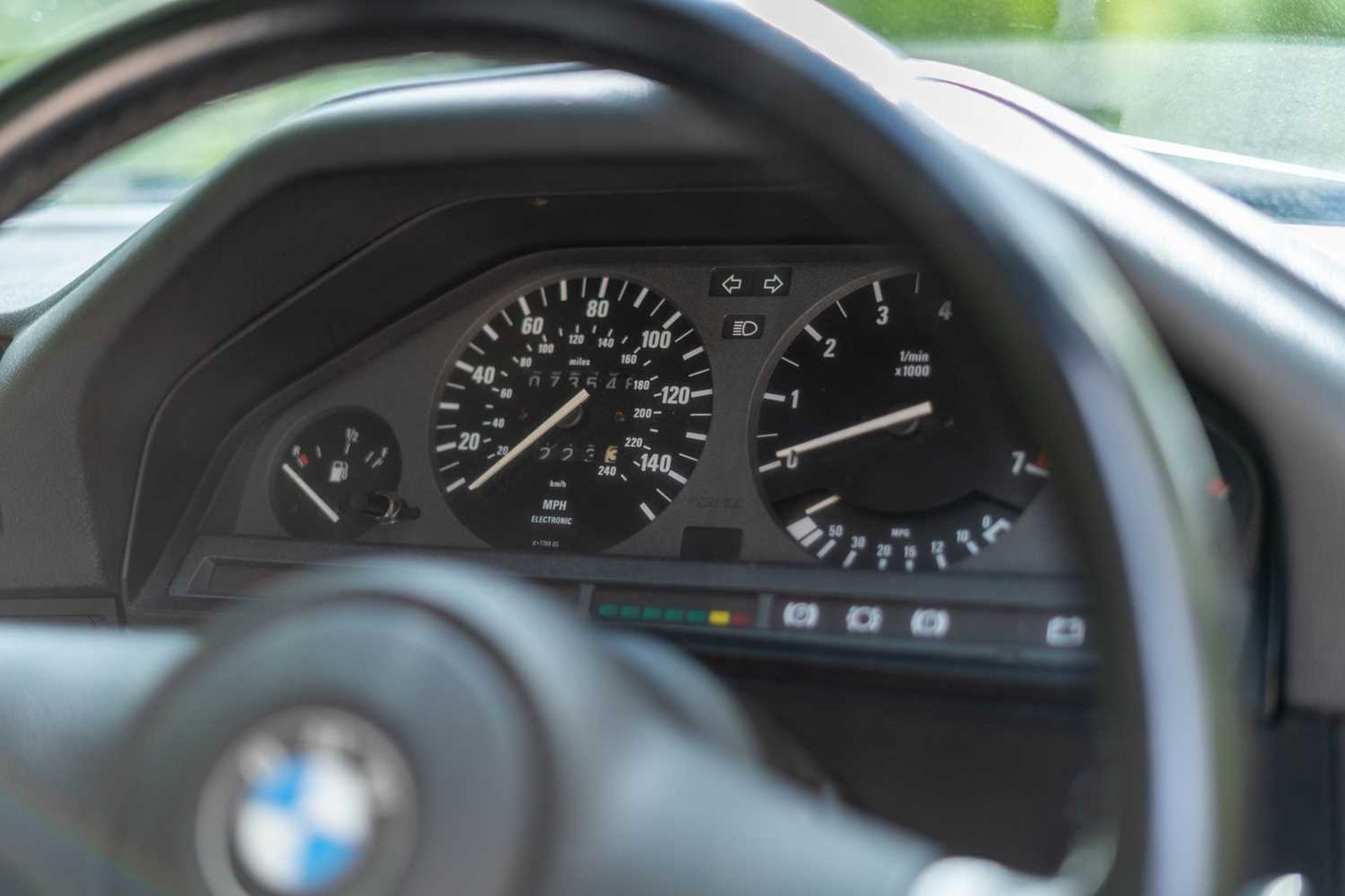 1993 BMW 318i Cabriolet  Desirable Manual gearbox, complete with hard top - Bild 41 aus 52