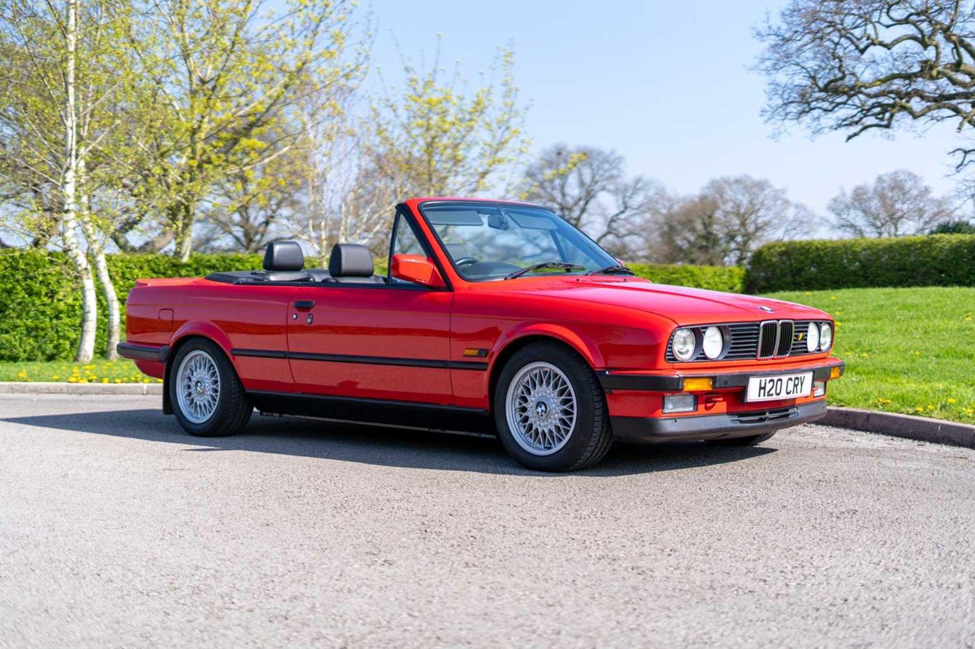 1990 BMW 325i Cabriolet  Desirable Manual gearbox, complete with hard top 
