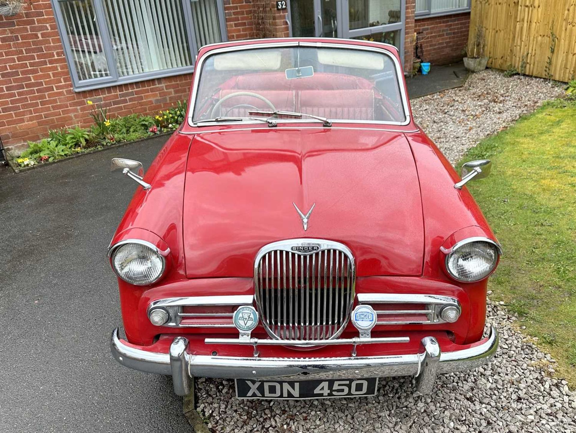 1961 Singer Gazelle Convertible Comes complete with overdrive, period radio and badge bar - Bild 21 aus 95