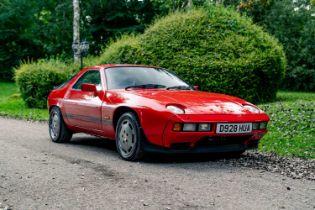 1986 Porsche 928 S2 1 of just 1845 UK-specification Auto models produced