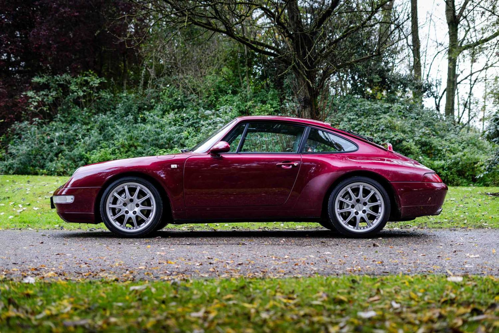 1996 Porsche 911 Carrera 4 Two-owner, 64k mile example with full service history. Rides on upgraded  - Image 6 of 64