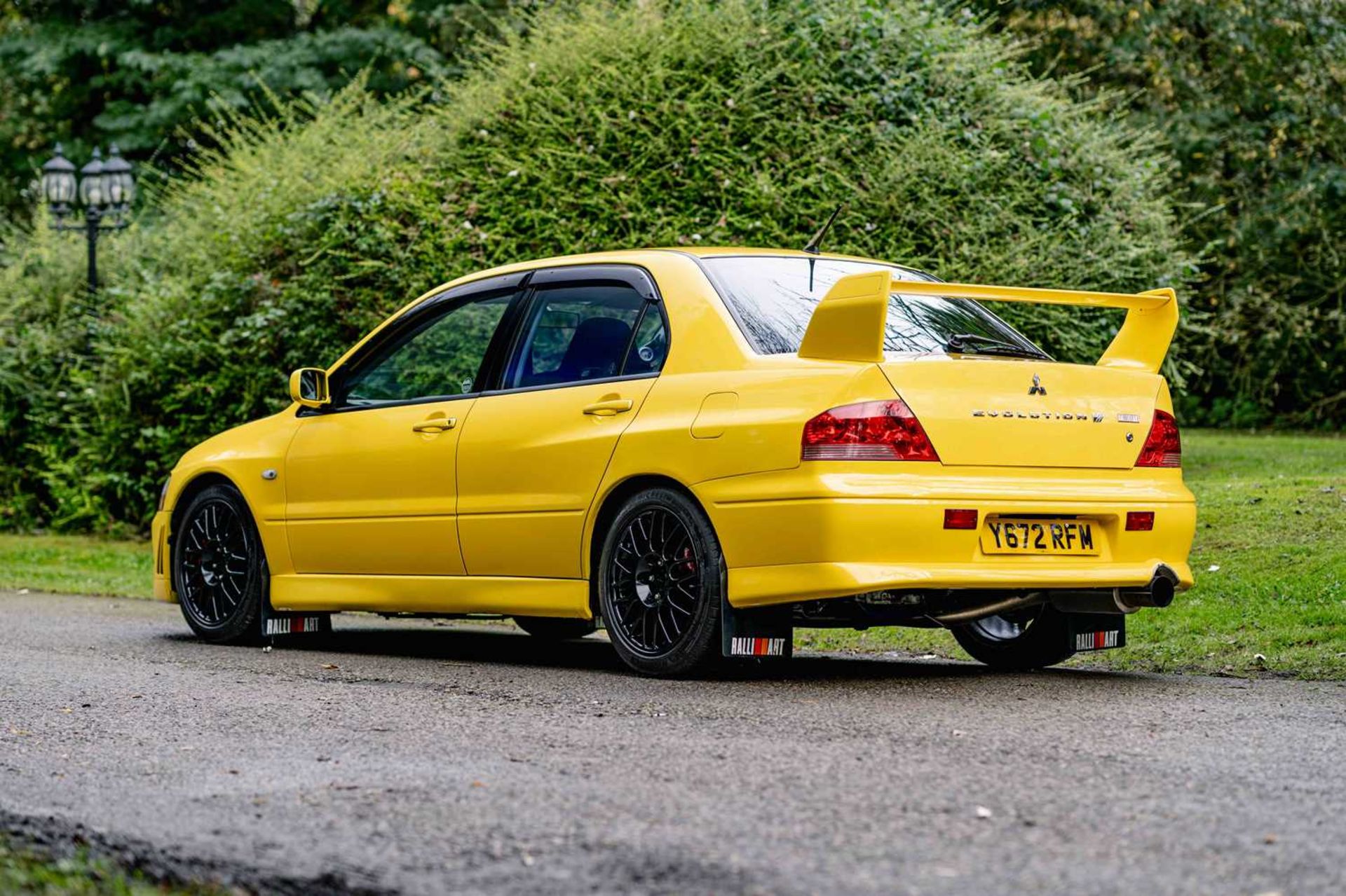 2001 Mitsubishi Lancer Evolution VII Subtly upgraded and previous long-term (seventeen year) ownersh - Image 8 of 64