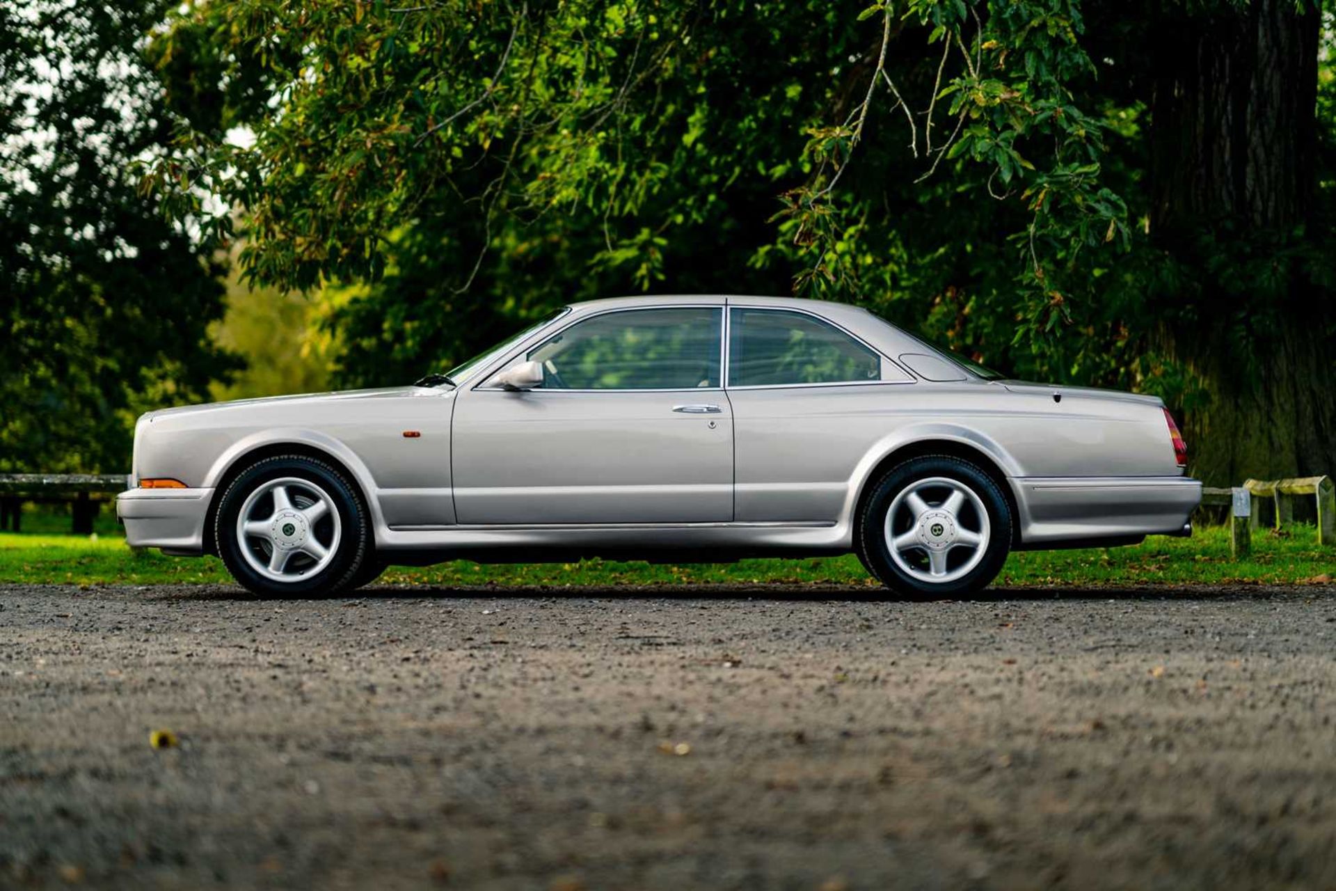 2002 Bentley Continental R Mulliner Desirable wide-body, Mulliner specification and believed to be o - Image 6 of 60