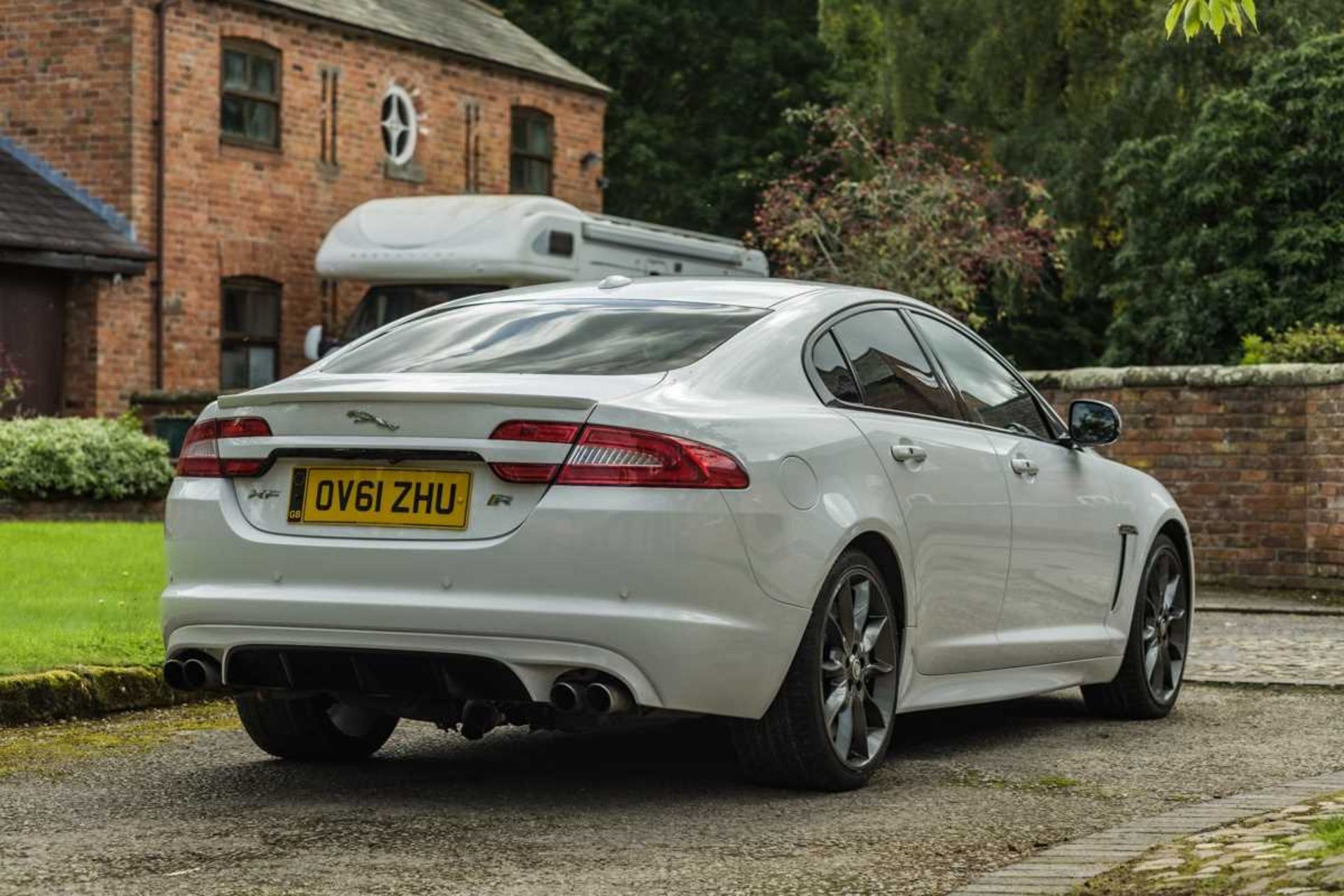 2011 Jaguar XFR Saloon 500 horsepower four-door super saloon, with an enviable factory specification - Image 11 of 83